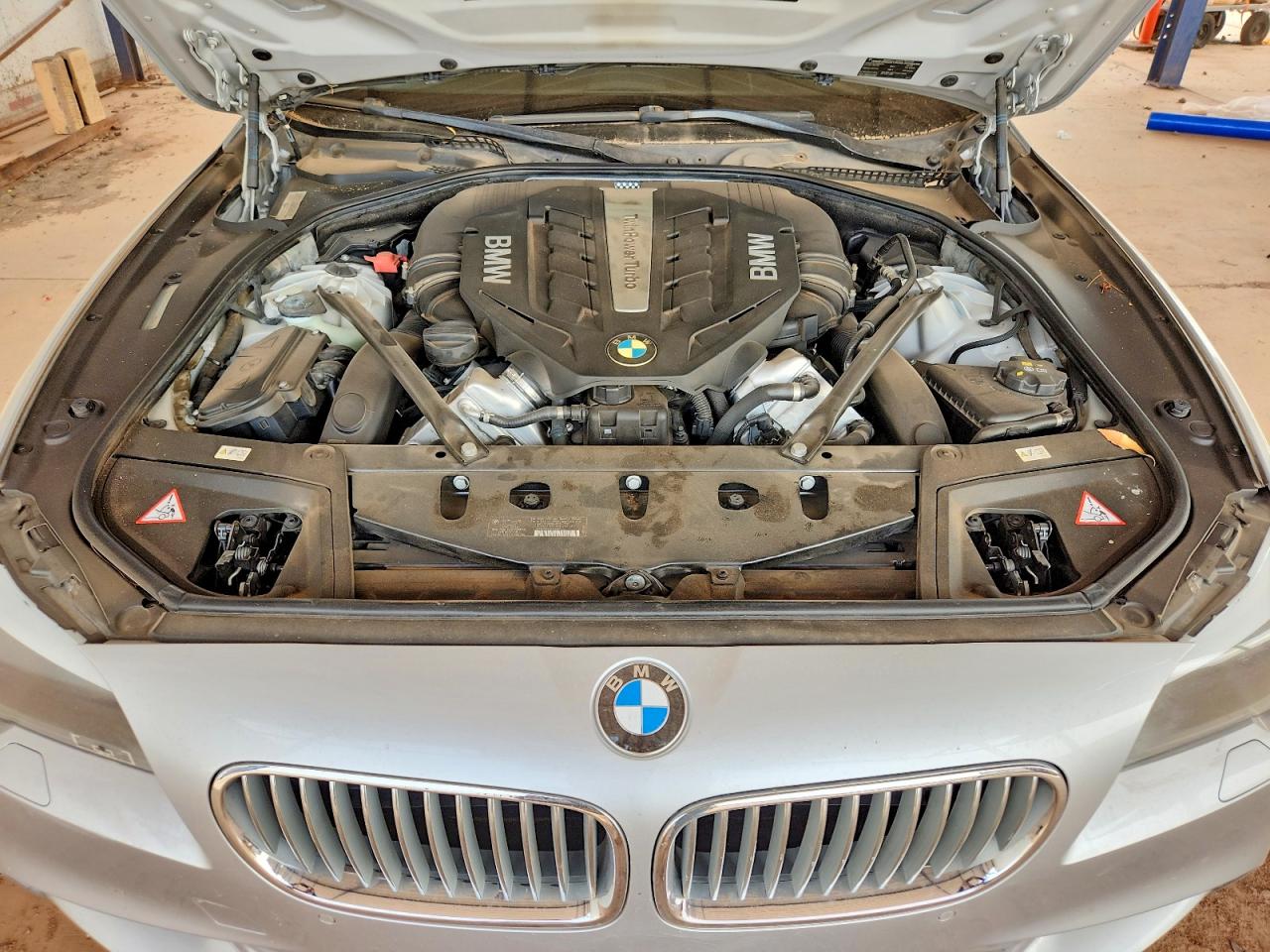 2013 Bmw 550 I Silver vin: WBAFR9C51DDX80274