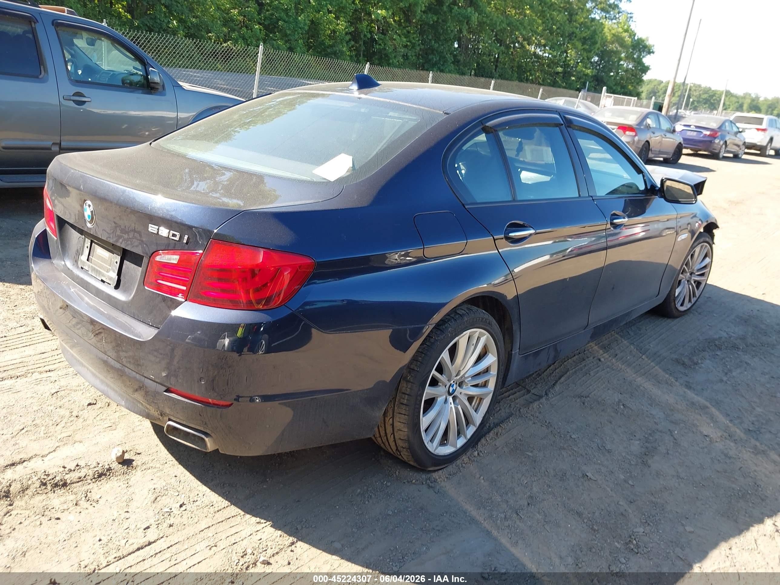2011 Bmw 550i   Синий vin: WBAFR9C52BC599672