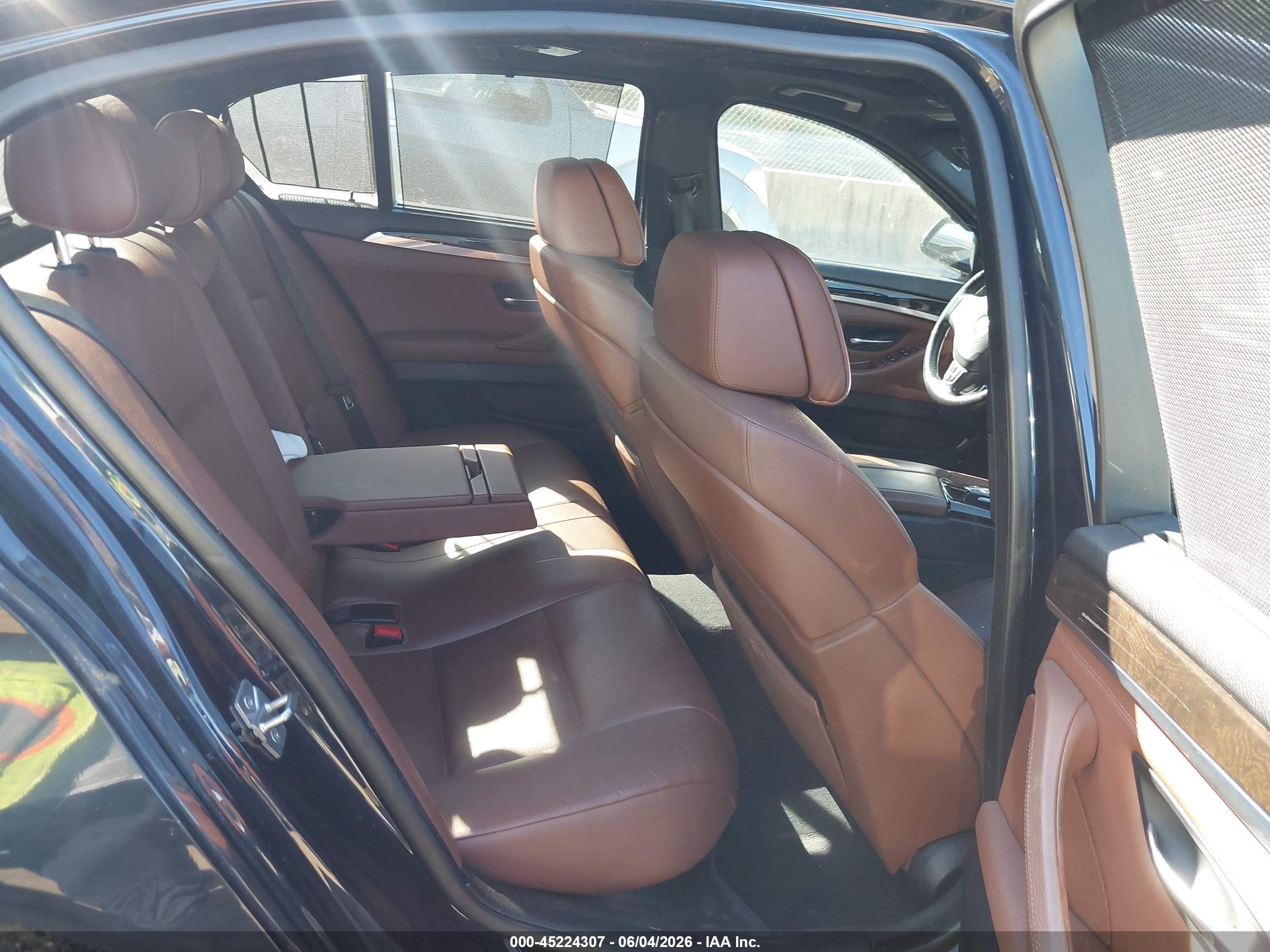 2011 Bmw 550i   Синий vin: WBAFR9C52BC599672