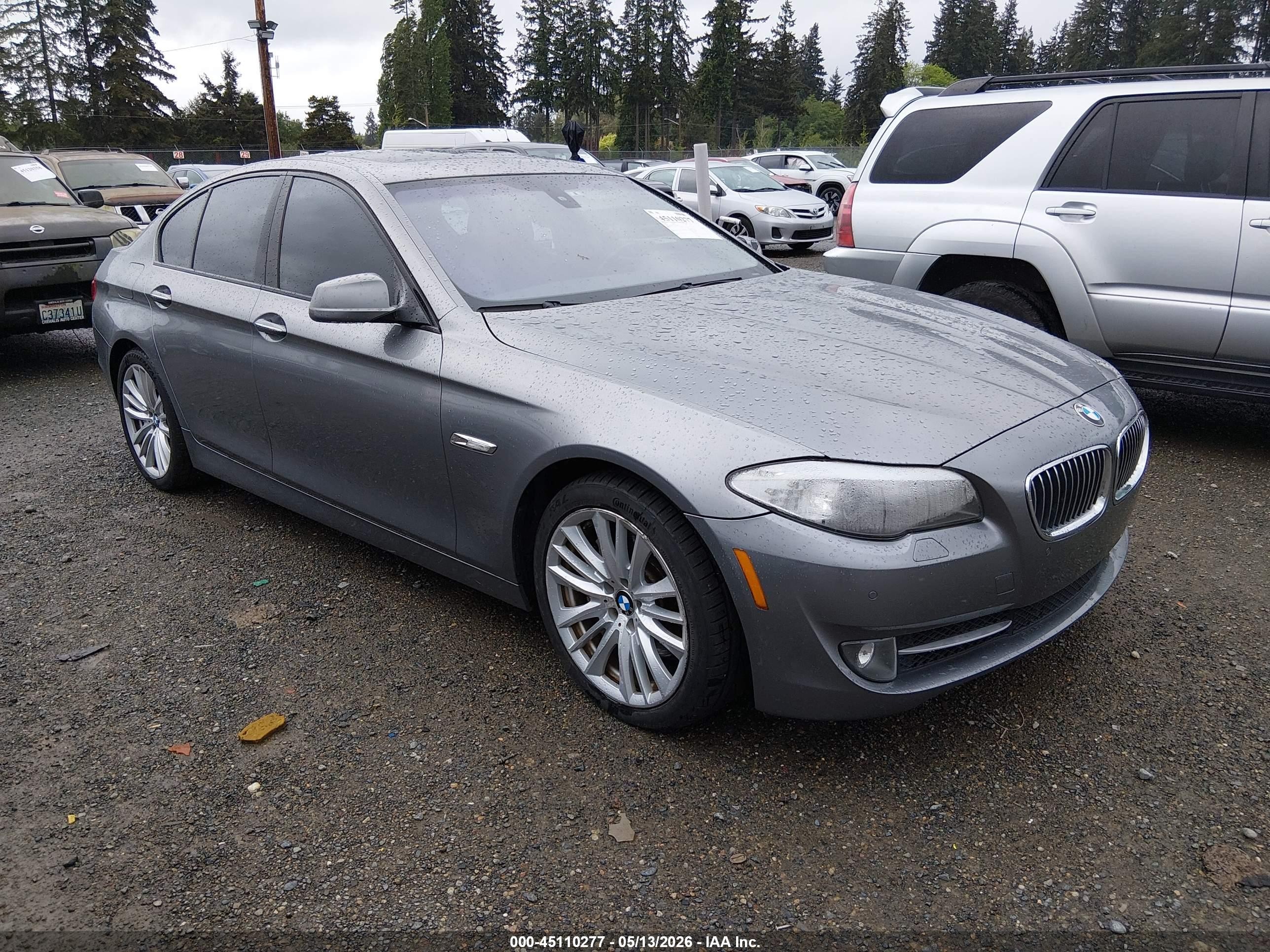 2011 Bmw 550i   Silver vin: WBAFR9C52BC599798
