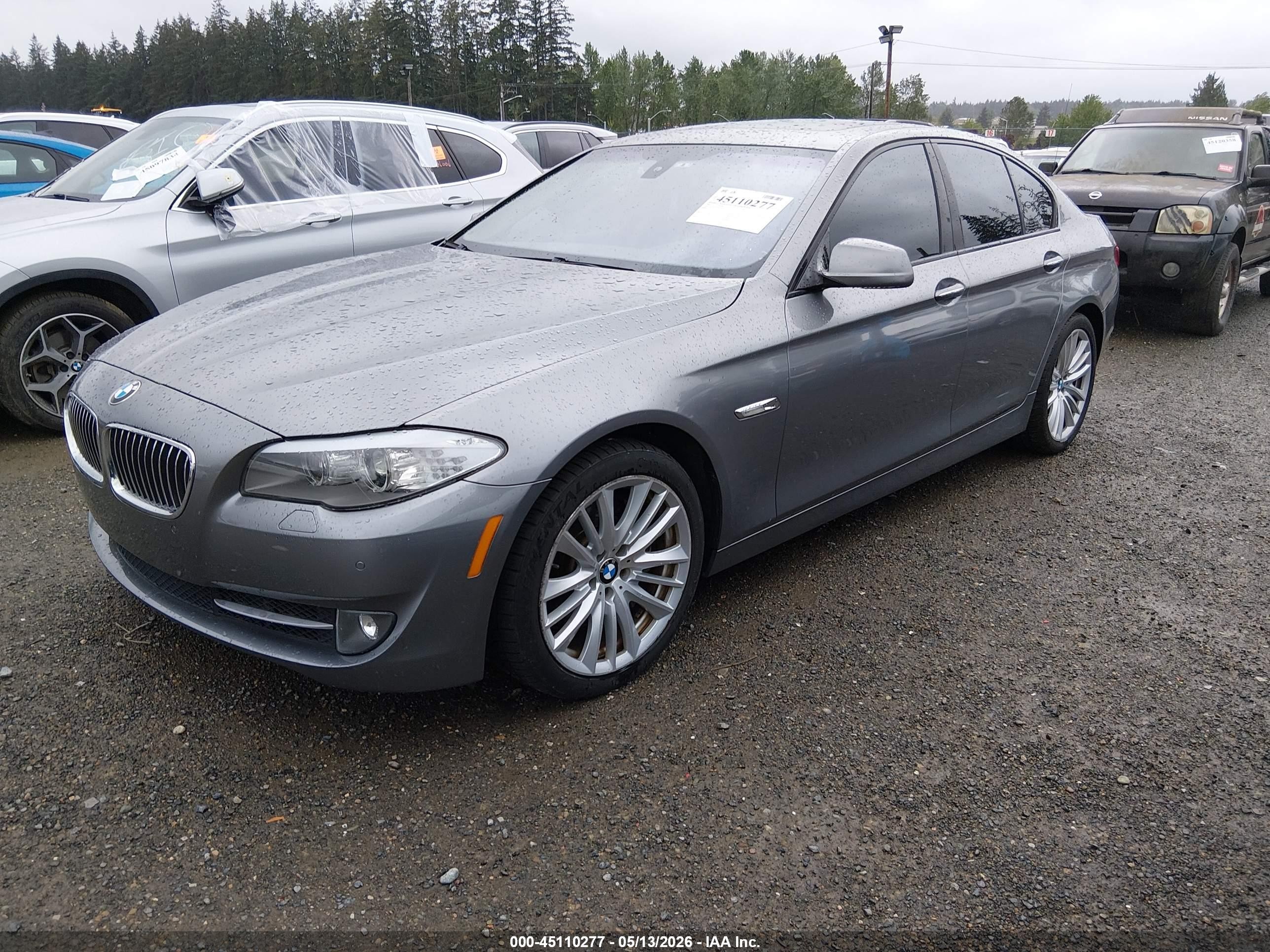 2011 Bmw 550i   Silver vin: WBAFR9C52BC599798