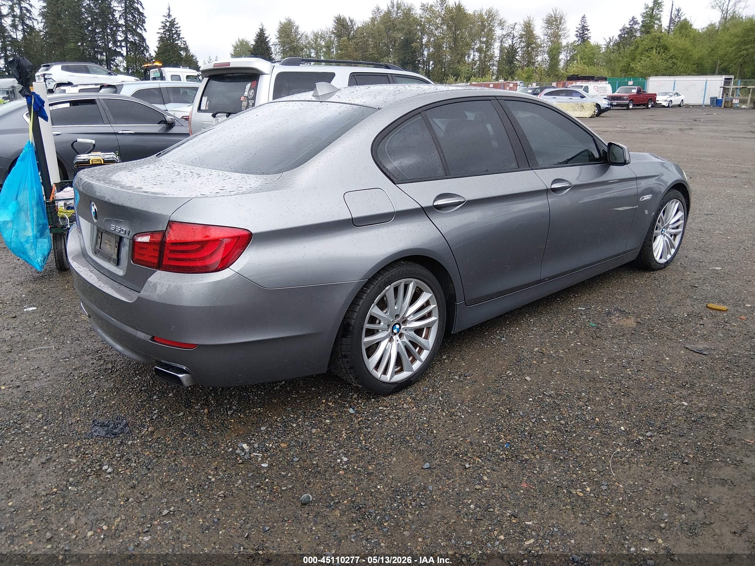 2011 Bmw 550i   Silver vin: WBAFR9C52BC599798