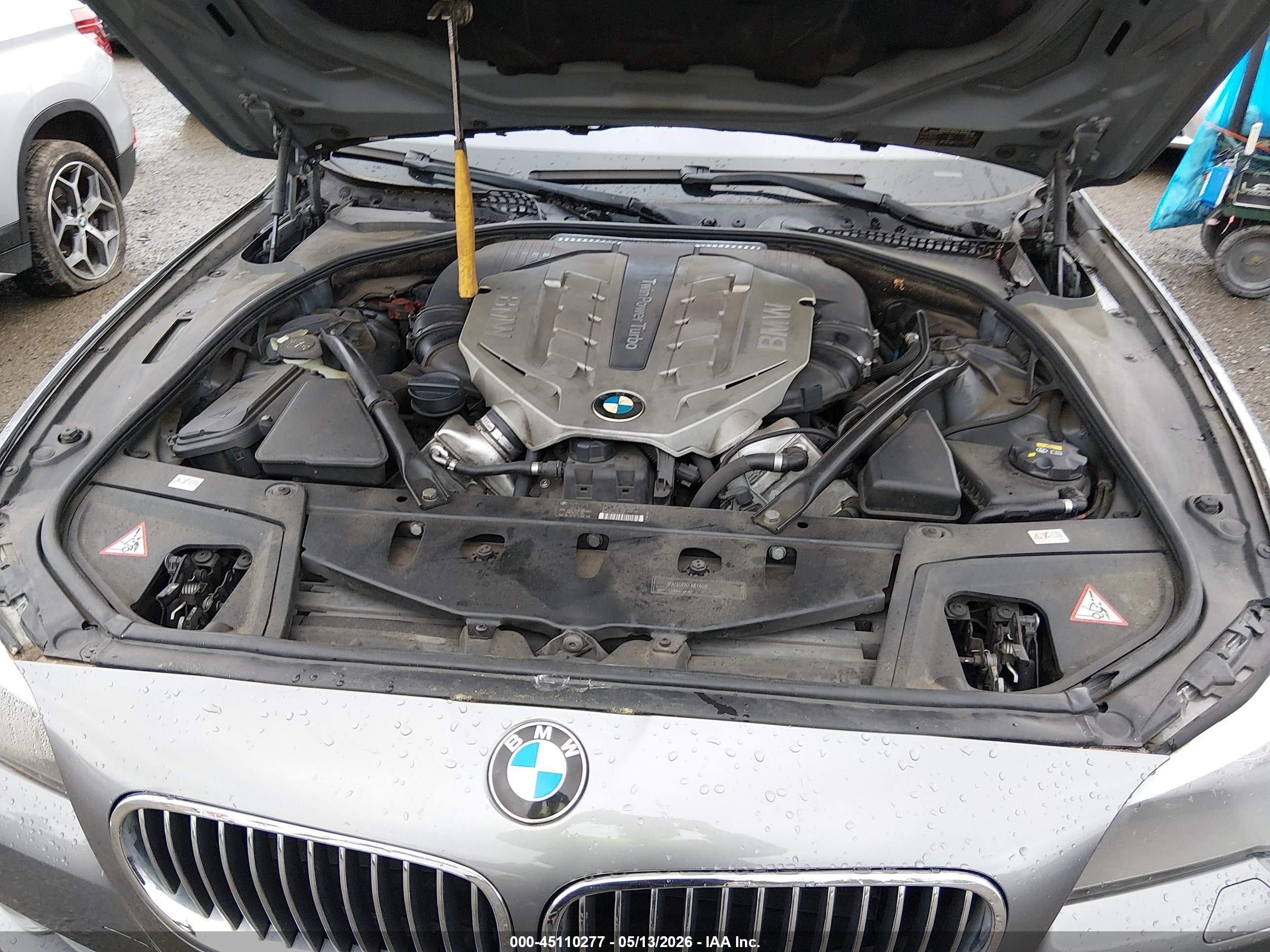 2011 Bmw 550i   Silver vin: WBAFR9C52BC599798