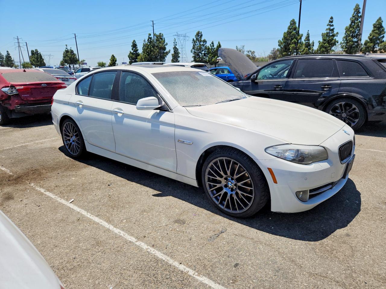 2011 Bmw 550 I White vin: WBAFR9C52BC618267