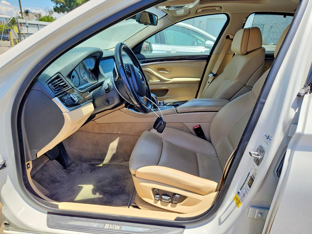 2011 Bmw 550 I White vin: WBAFR9C52BC618267