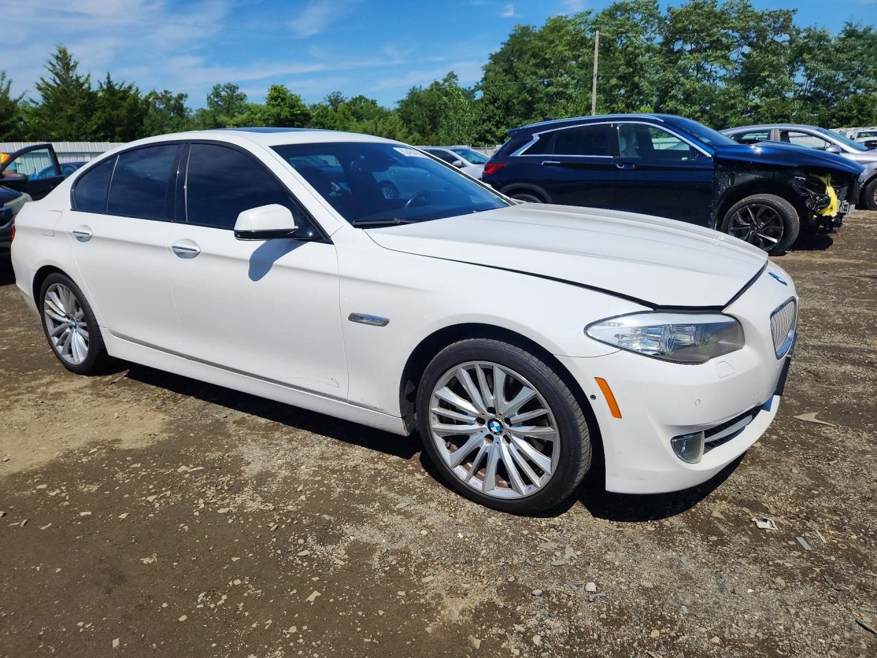 2011 Bmw 550 I White vin: WBAFR9C52BC758710