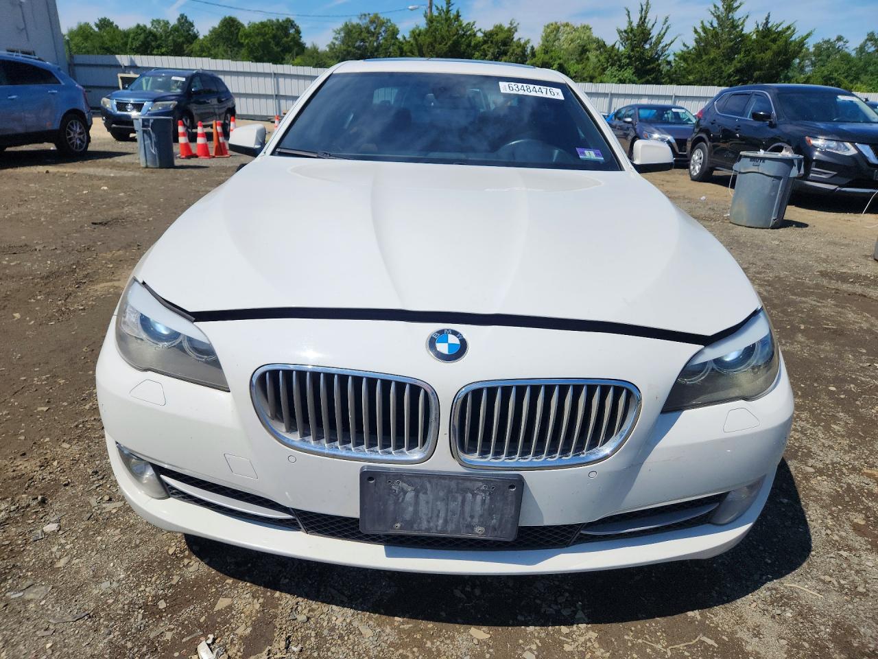 2011 Bmw 550 I White vin: WBAFR9C52BC758710