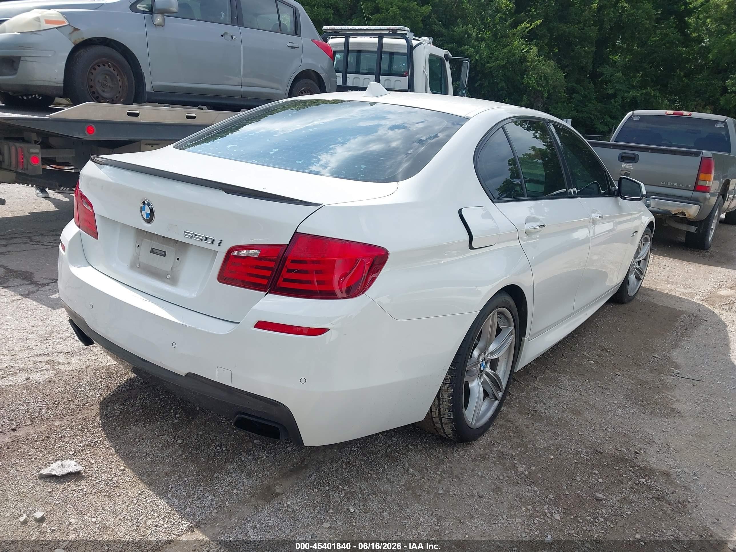 2013 Bmw 550i   Белый vin: WBAFR9C52DDX81014