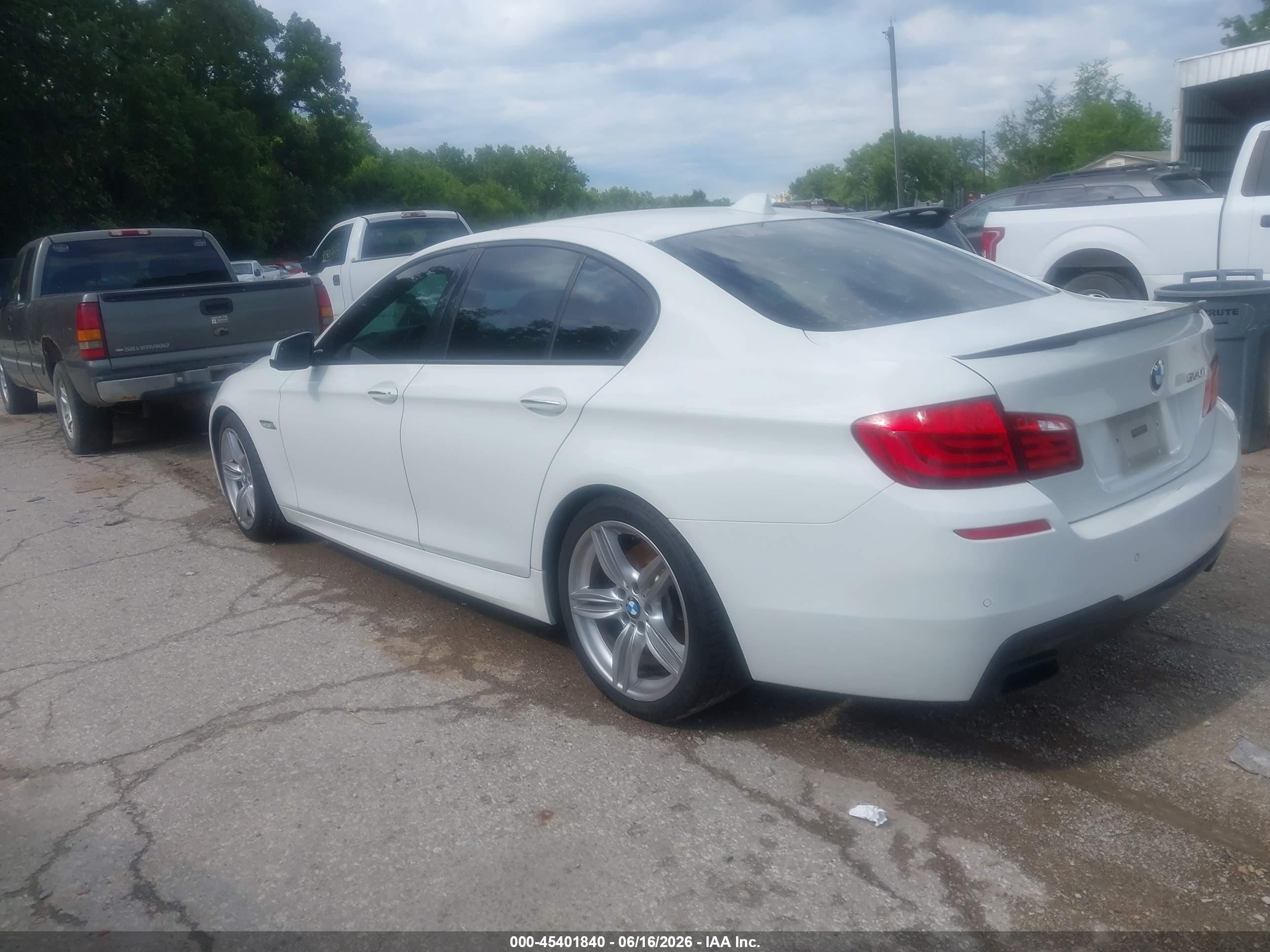 2013 Bmw 550i   Белый vin: WBAFR9C52DDX81014