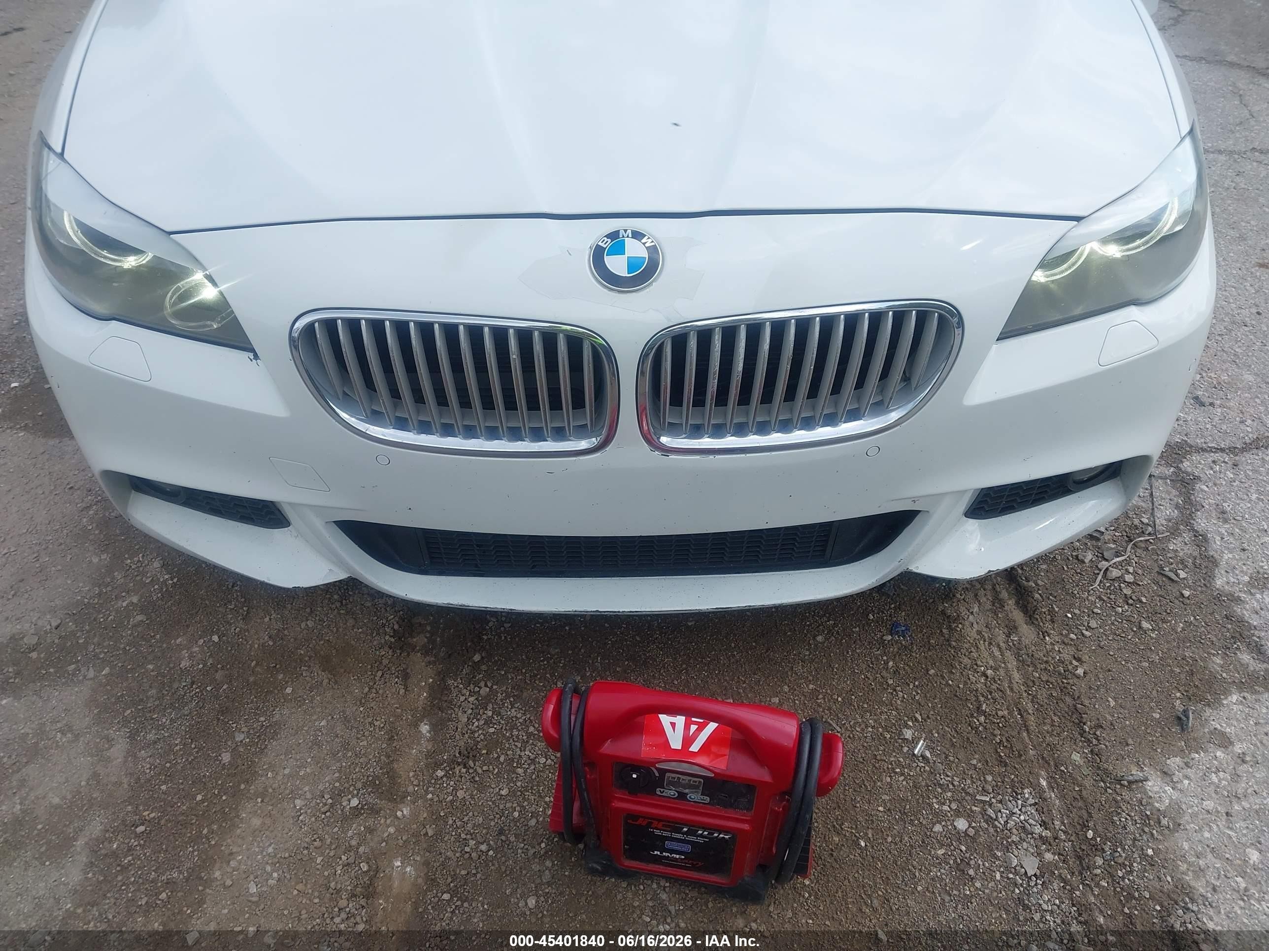 2013 Bmw 550i   Белый vin: WBAFR9C52DDX81014