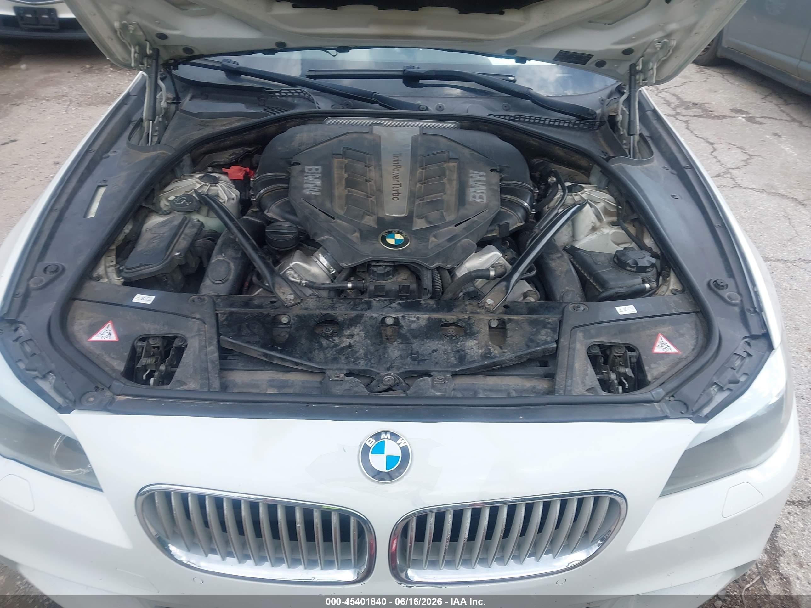 2013 Bmw 550i   Белый vin: WBAFR9C52DDX81014