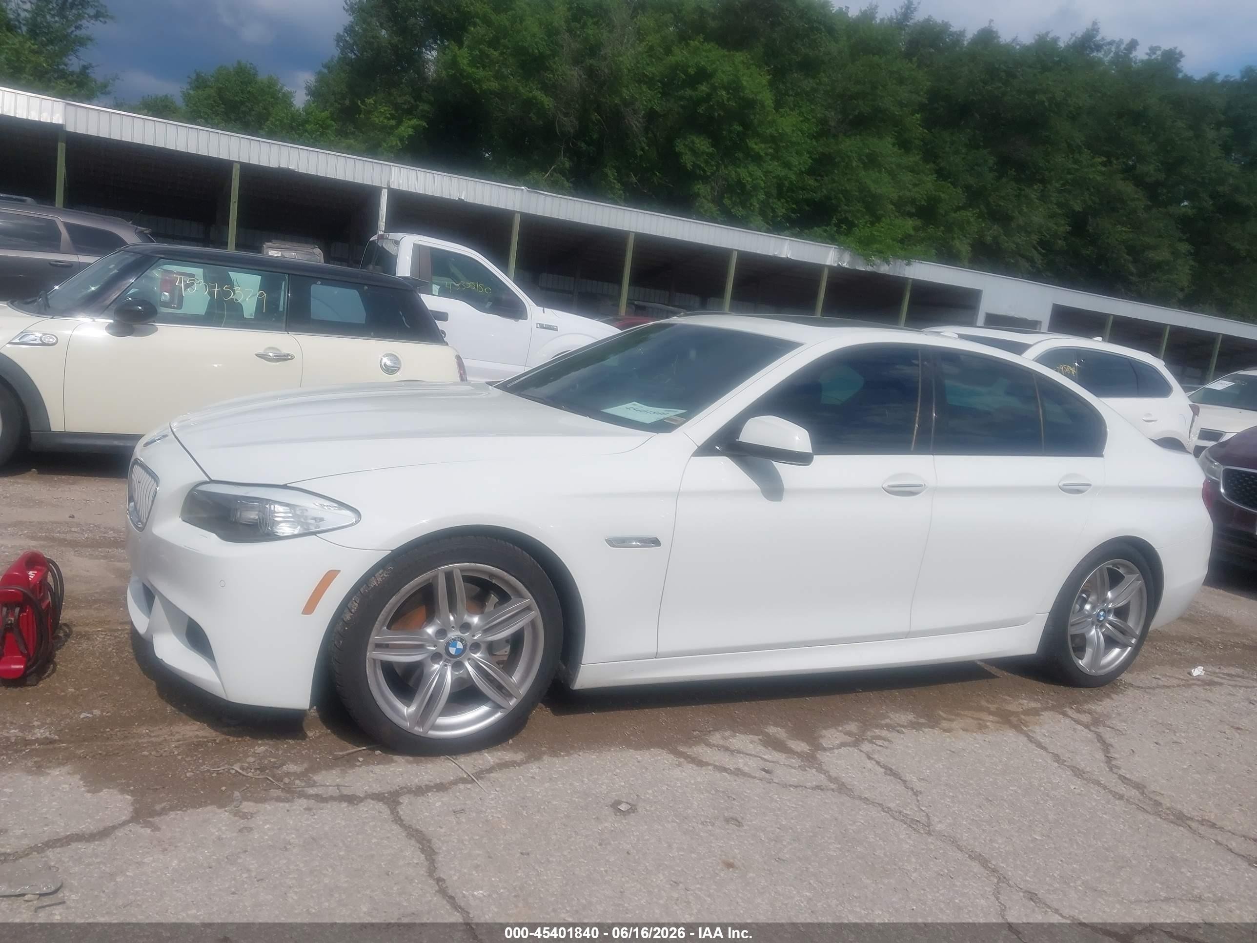 2013 Bmw 550i   Белый vin: WBAFR9C52DDX81014