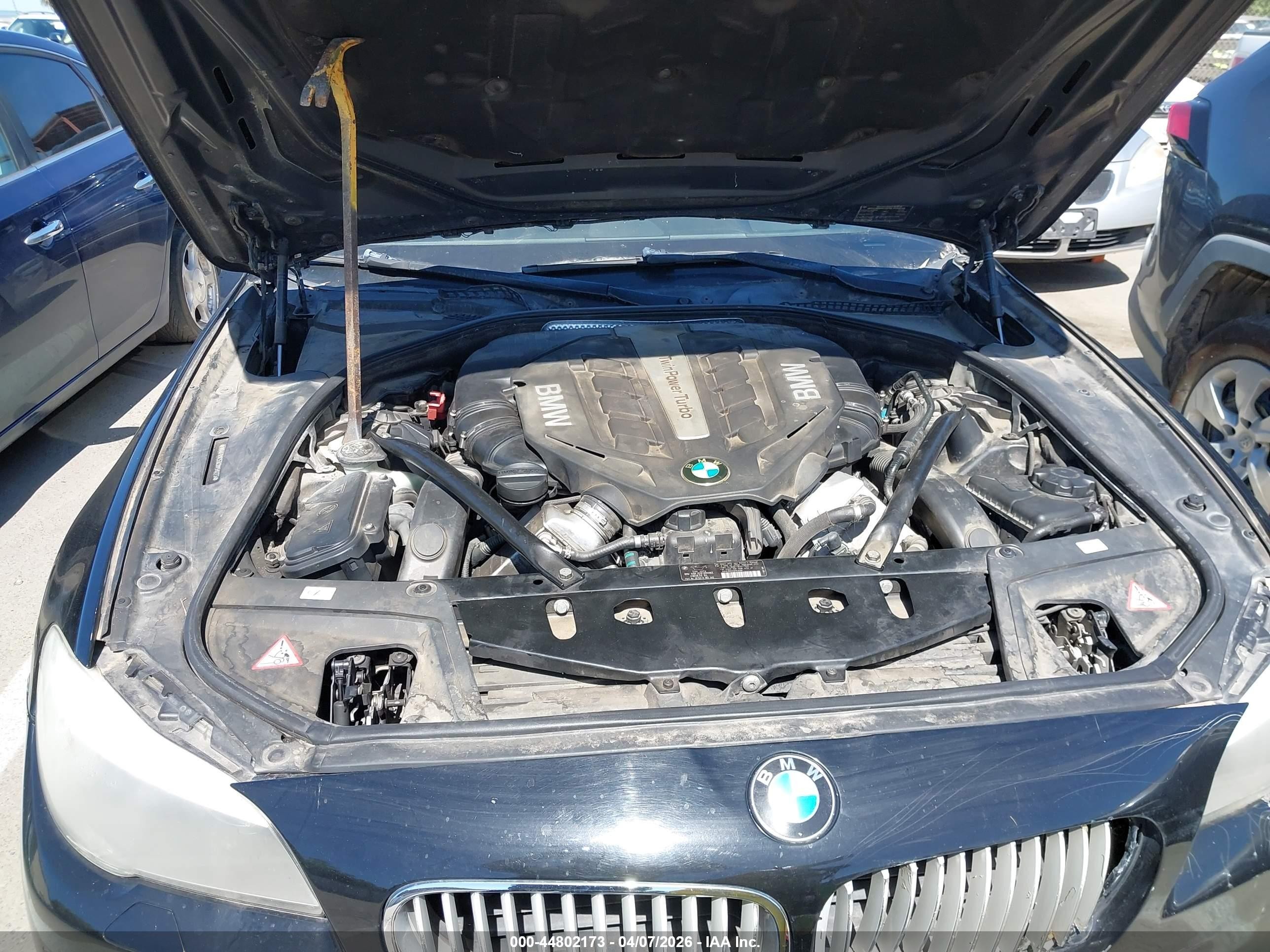 2012 Bmw 550i   Черный vin: WBAFR9C53CDV59273