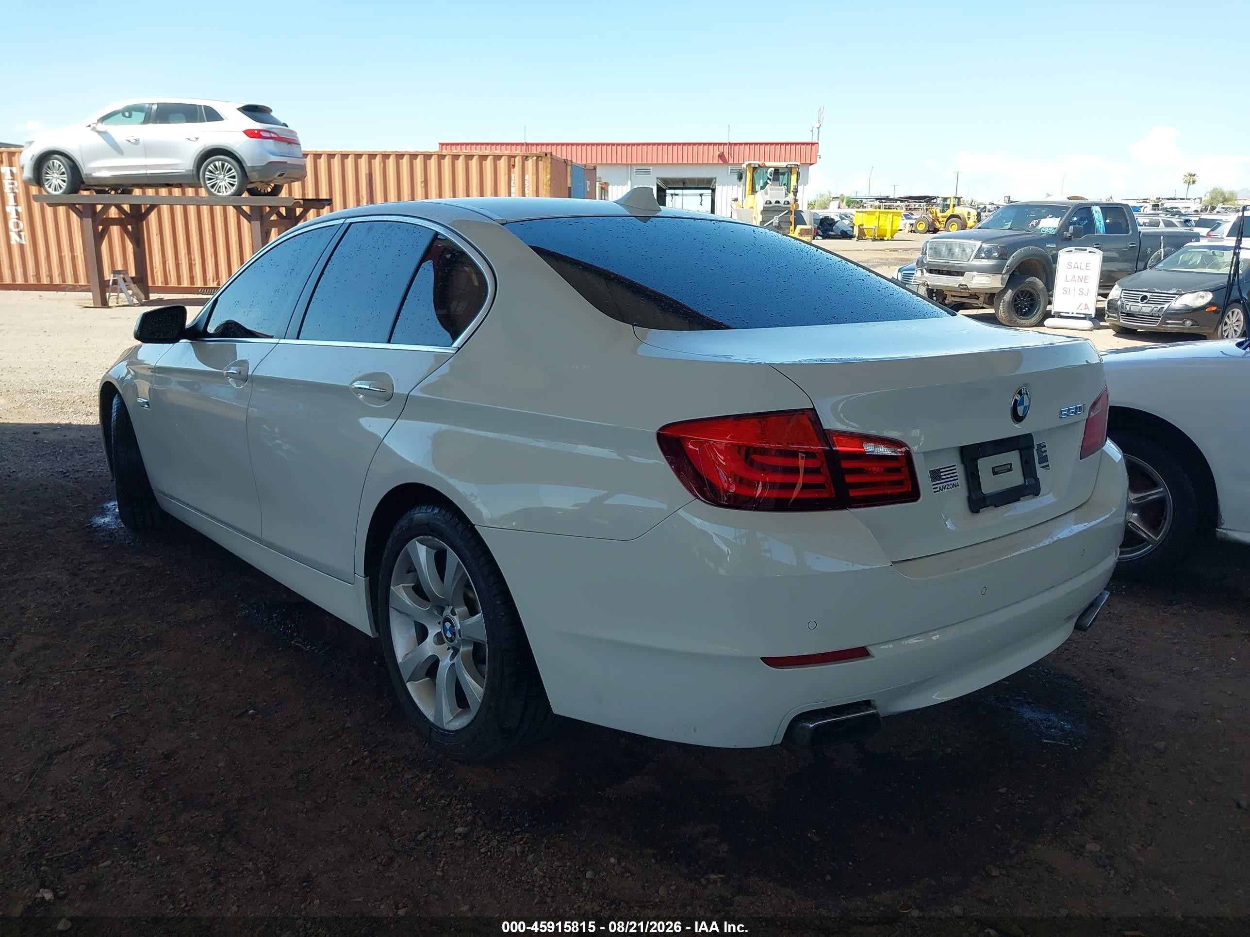 2011 Bmw 550i   White vin: WBAFR9C56BDE81931