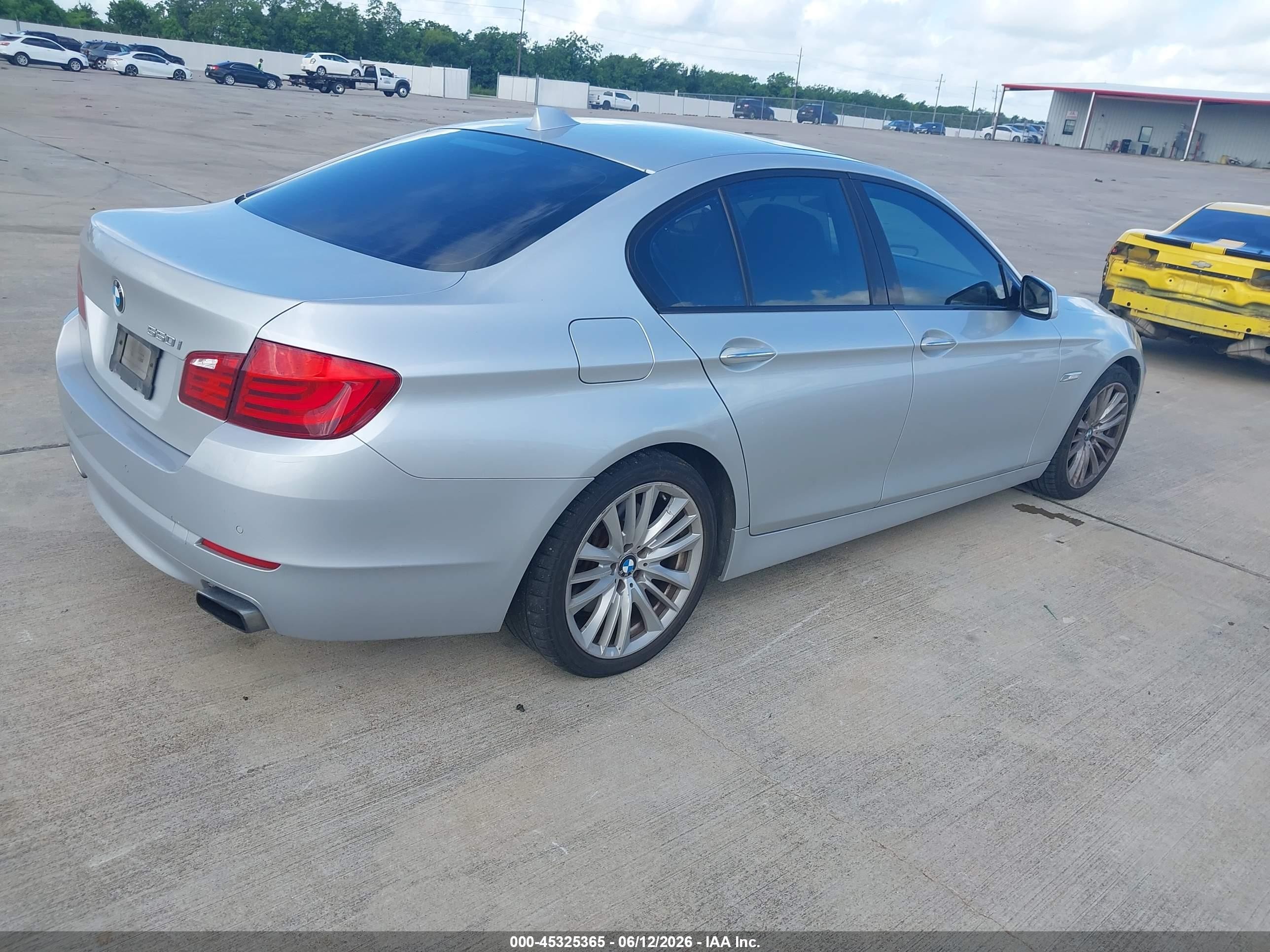 2011 Bmw 550i   Silver vin: WBAFR9C58BC617902