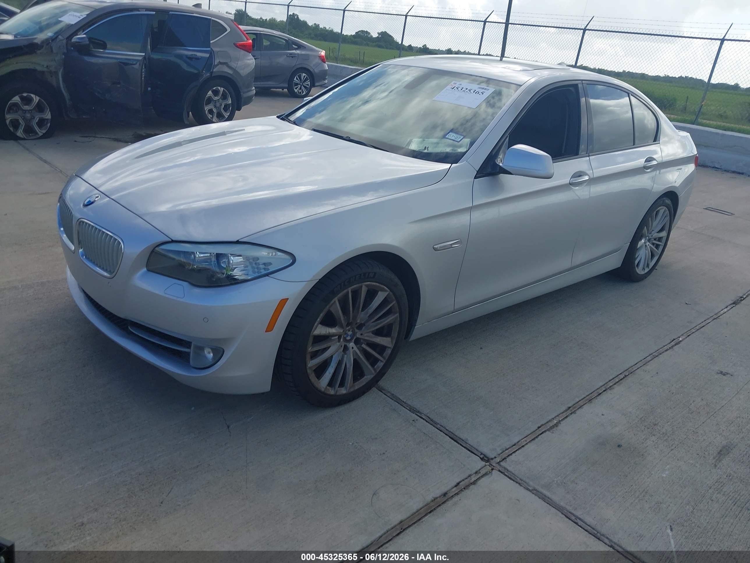 2011 Bmw 550i   Silver vin: WBAFR9C58BC617902