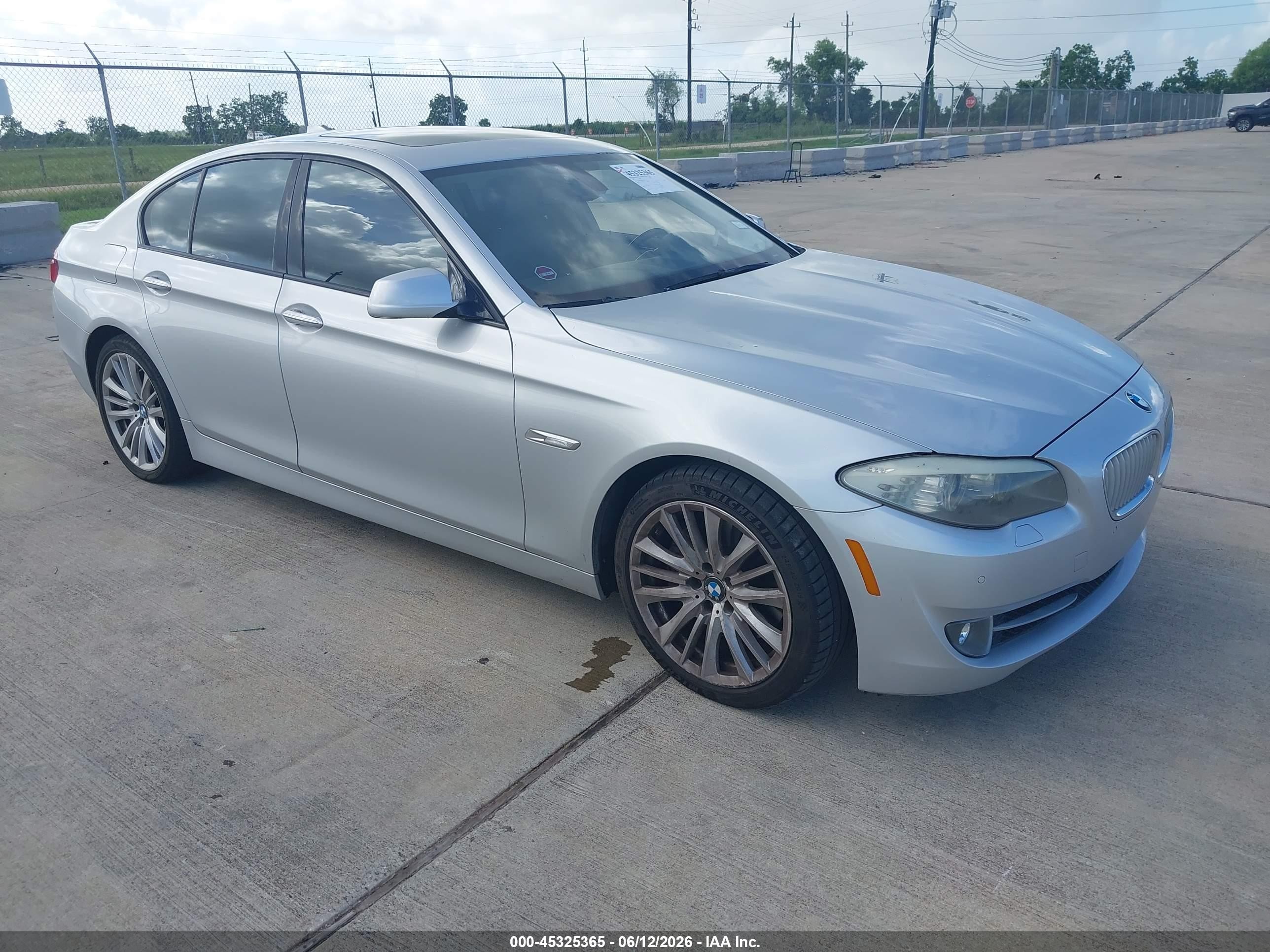 2011 Bmw 550i   Silver vin: WBAFR9C58BC617902