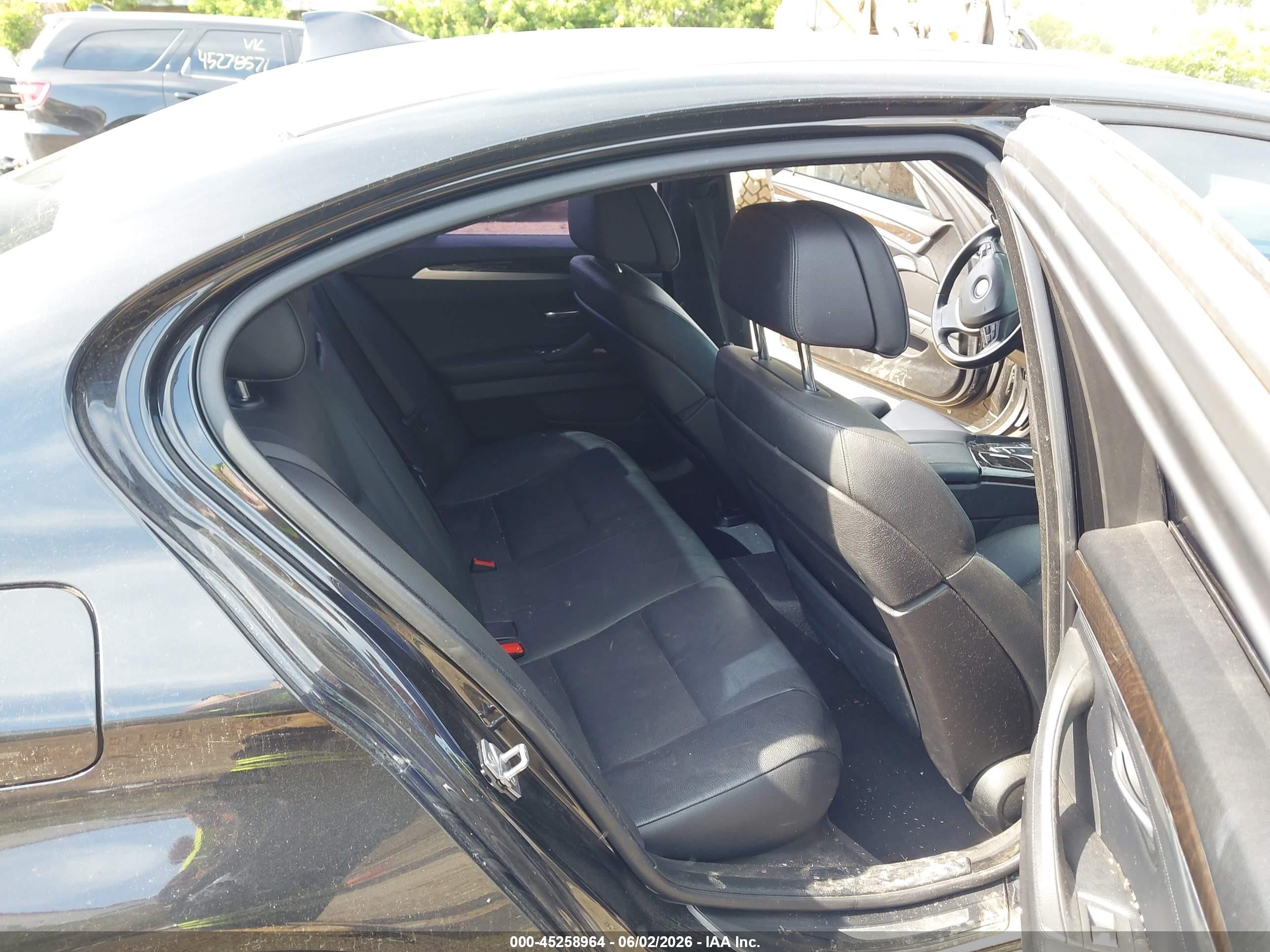 2012 Bmw 550i   Black vin: WBAFR9C5XCDX78960