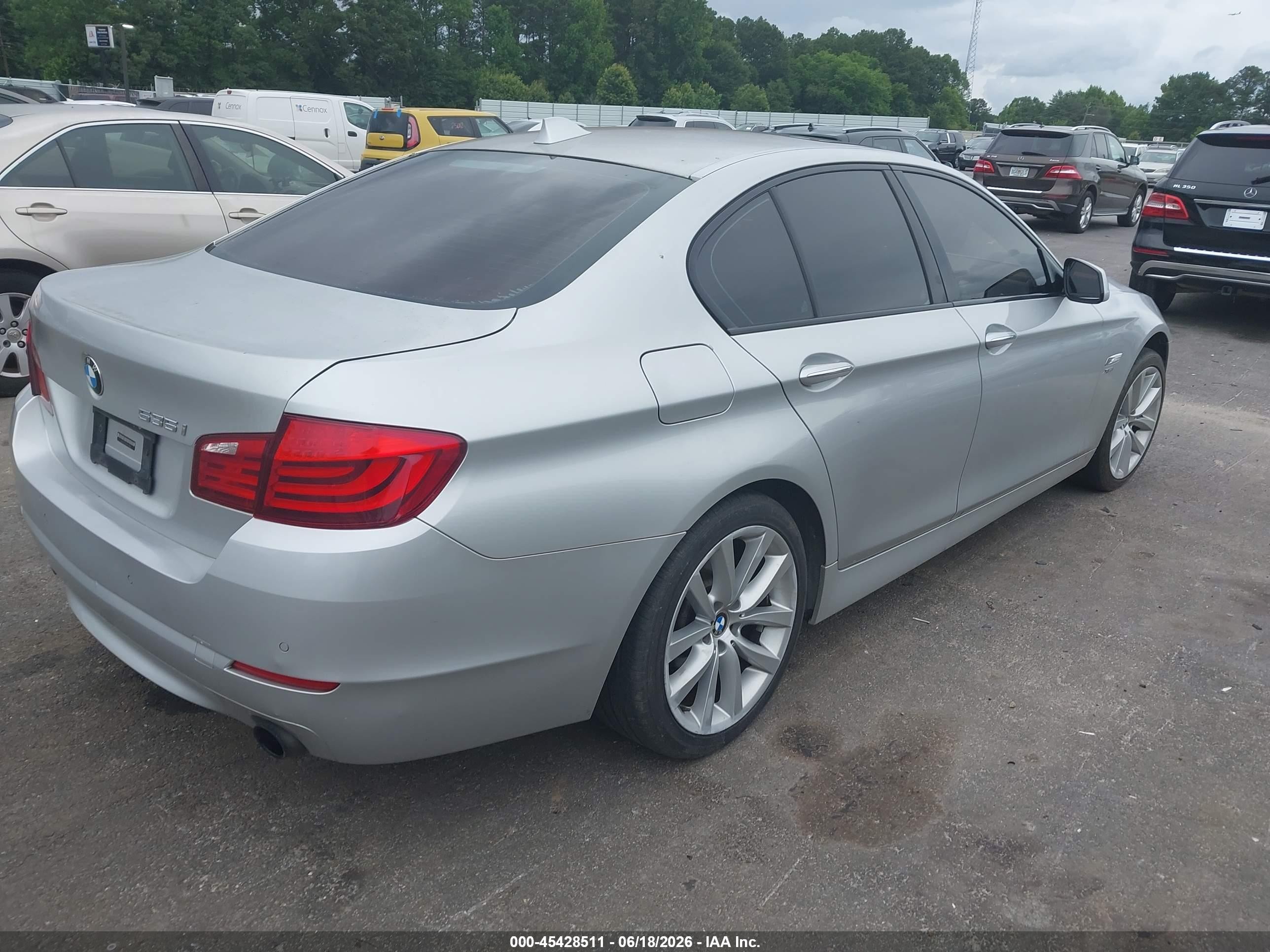 2011 Bmw 535i Xdrive Silver vin: WBAFU7C50BC439583