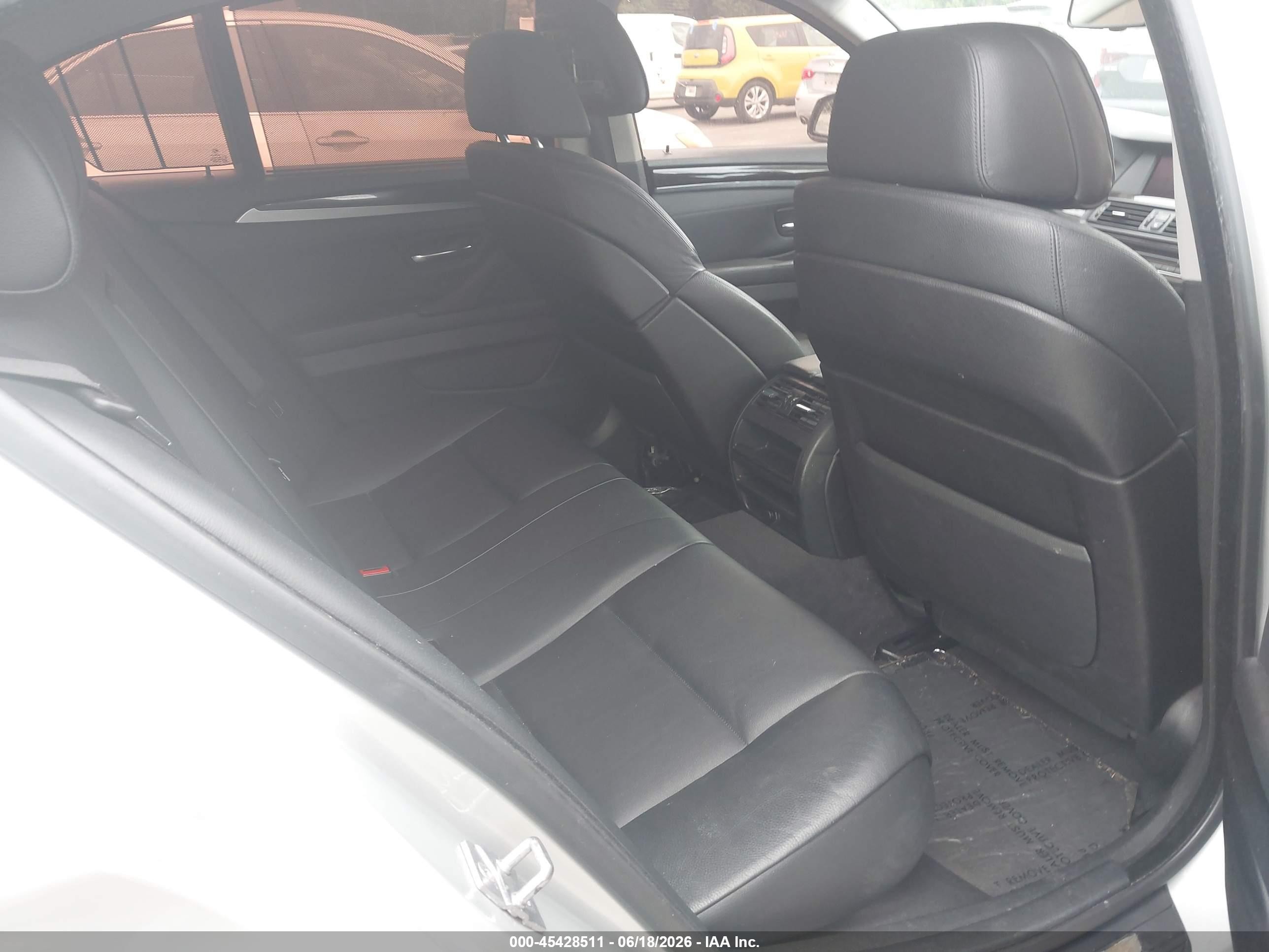 2011 Bmw 535i Xdrive Silver vin: WBAFU7C50BC439583