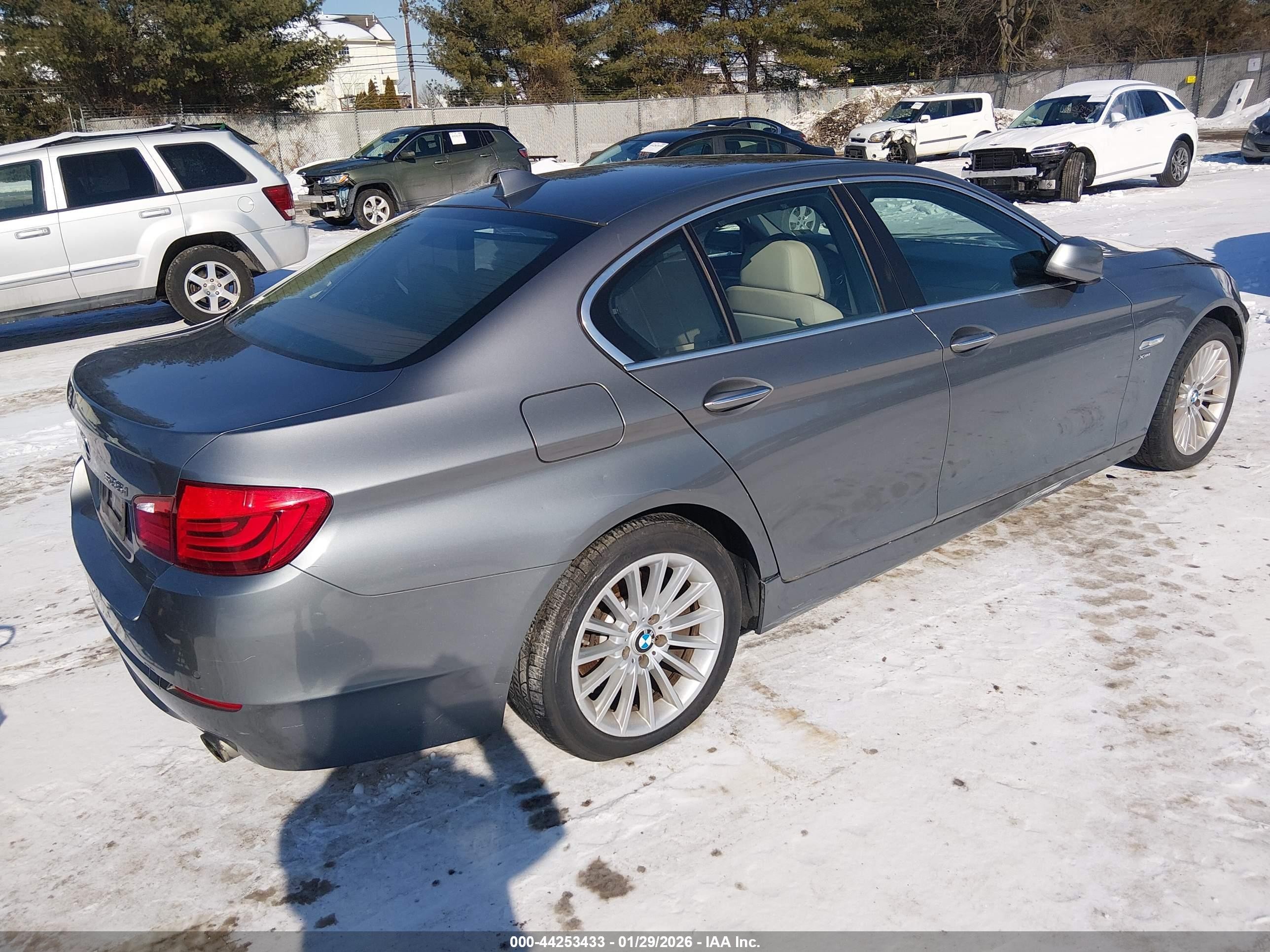 2011 Bmw 535i Xdrive Gray vin: WBAFU7C50BC870036