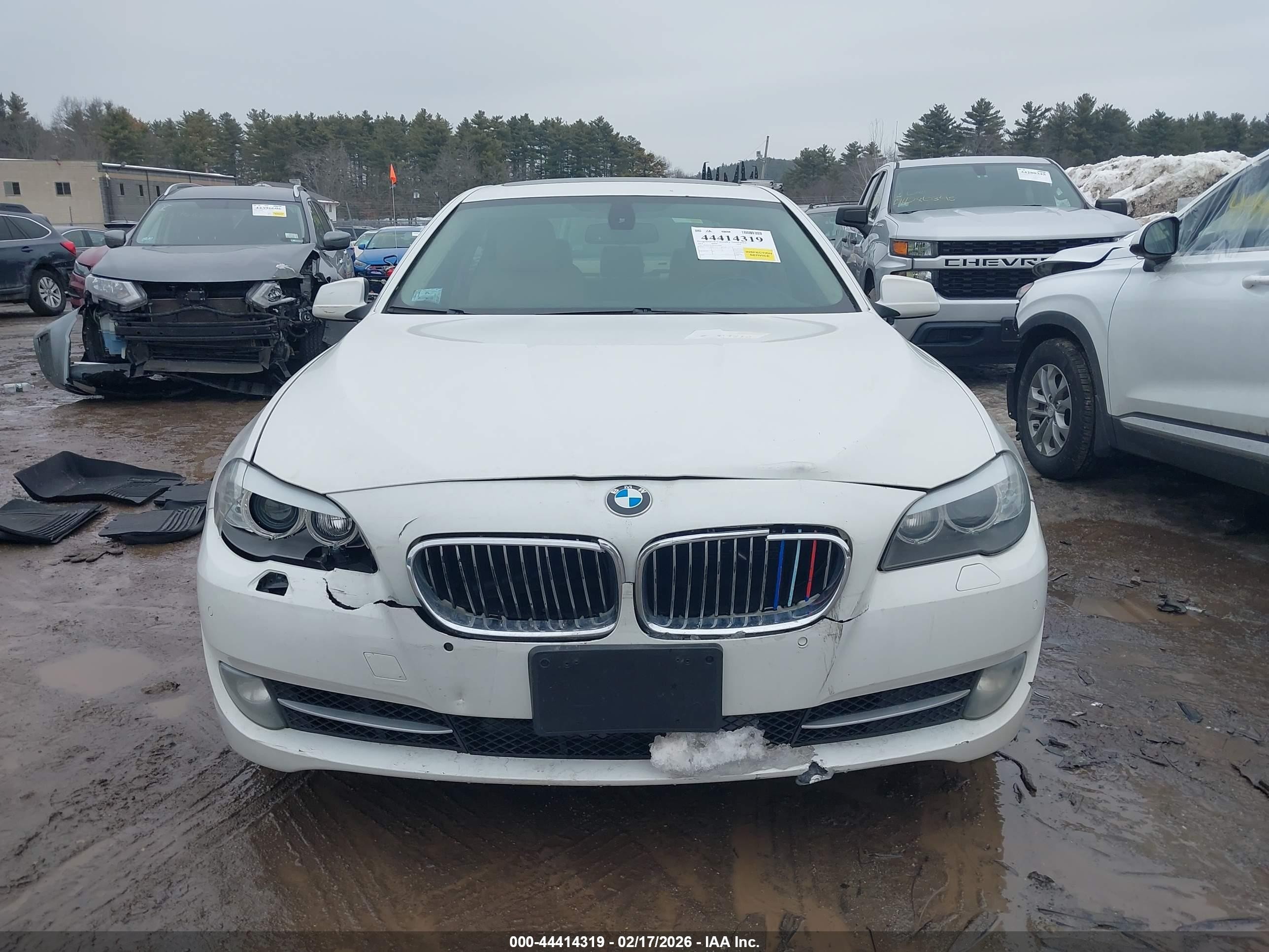 2012 Bmw 535i Xdrive White vin: WBAFU7C50CDU56900