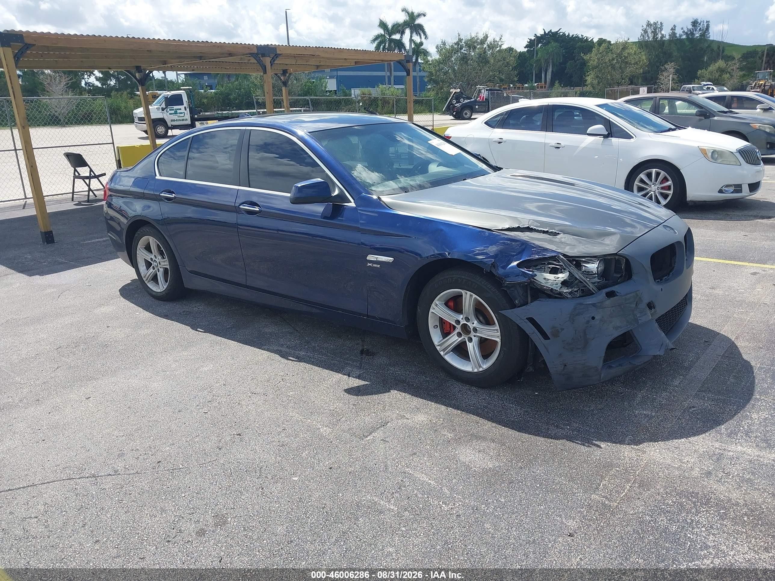2012 Bmw 535i Xdrive Blue vin: WBAFU7C50CDU57237