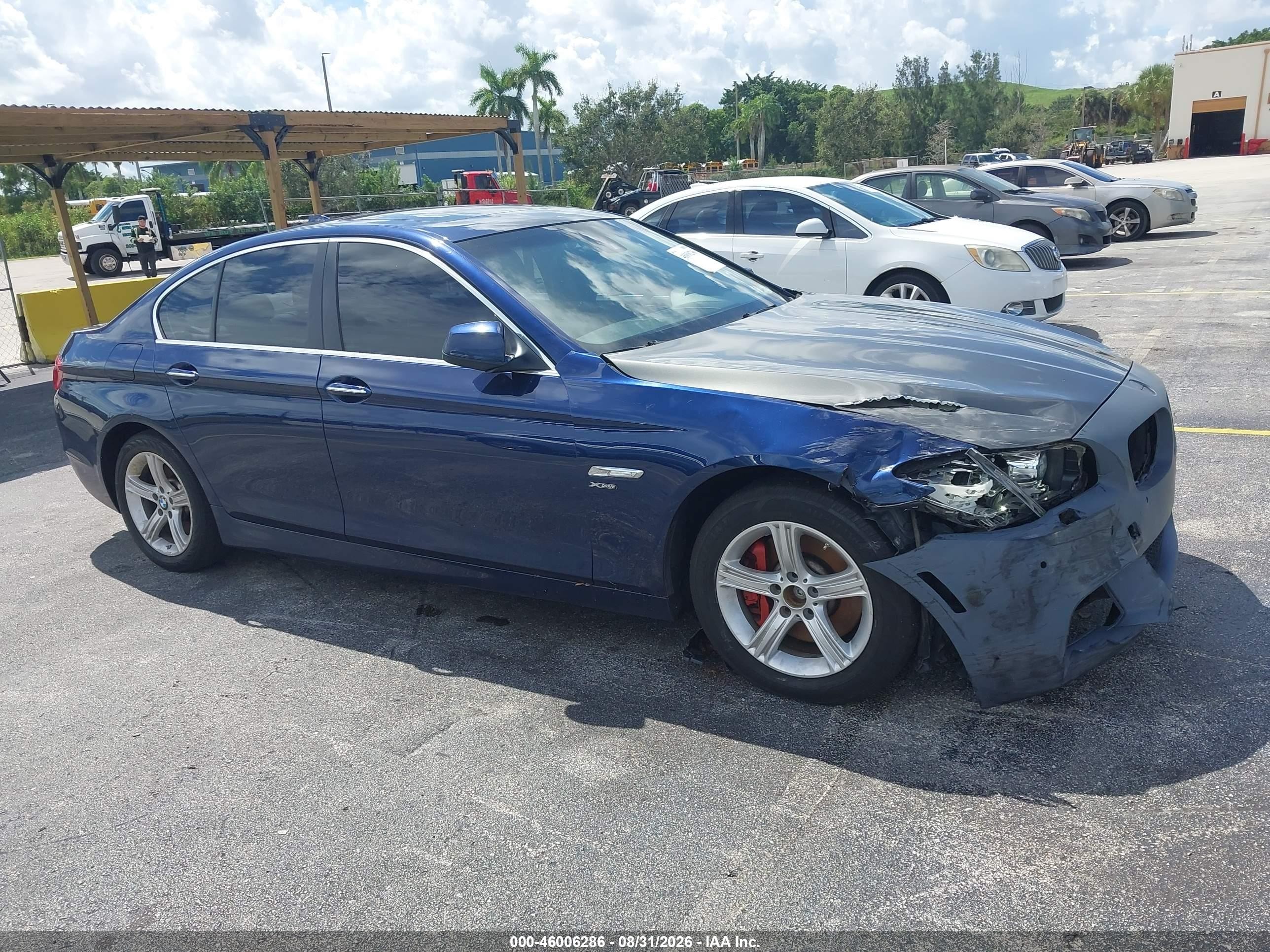 2012 Bmw 535i Xdrive Blue vin: WBAFU7C50CDU57237