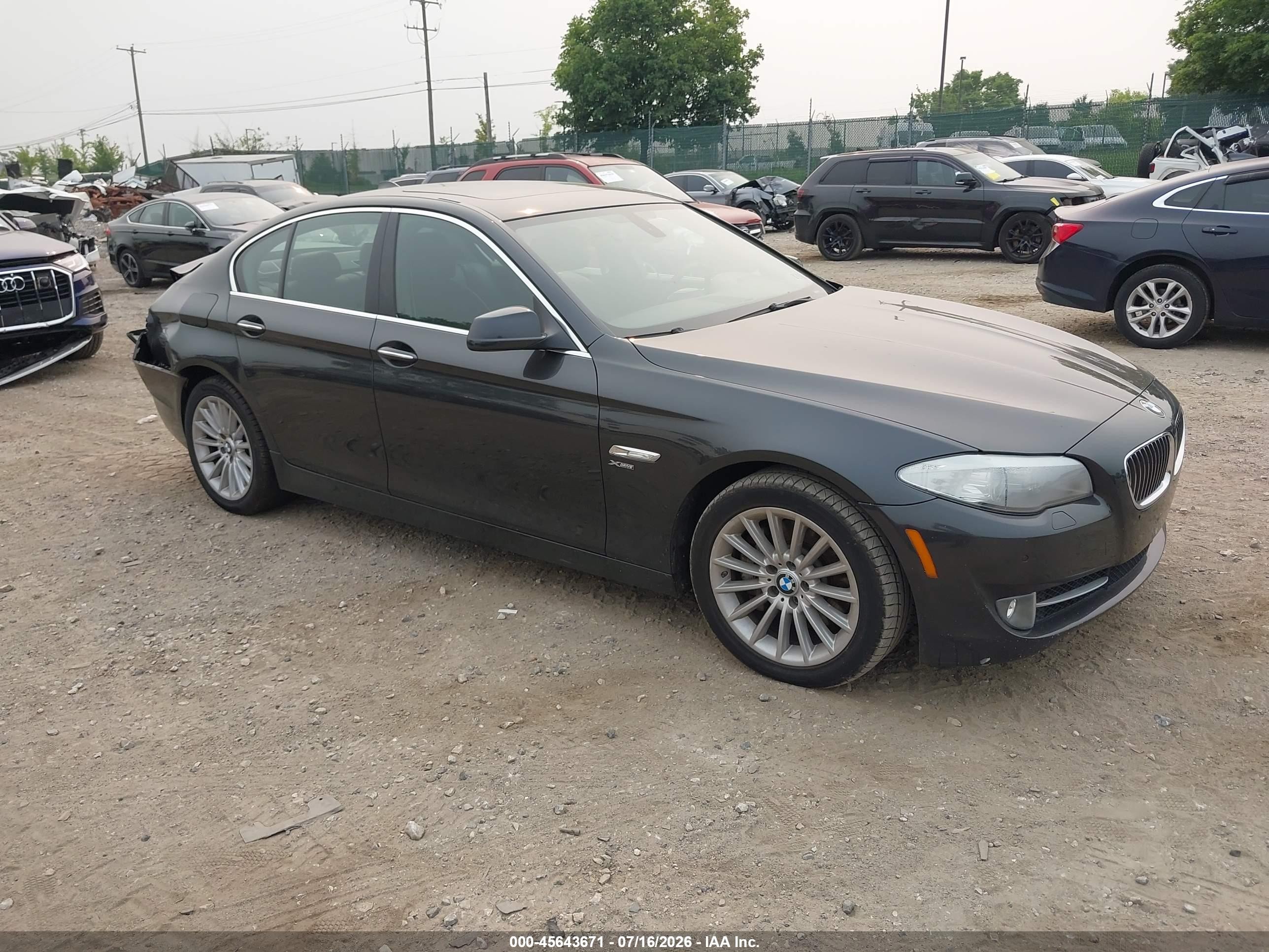 2012 Bmw 535i Xdrive Серый vin: WBAFU7C50CDU65287