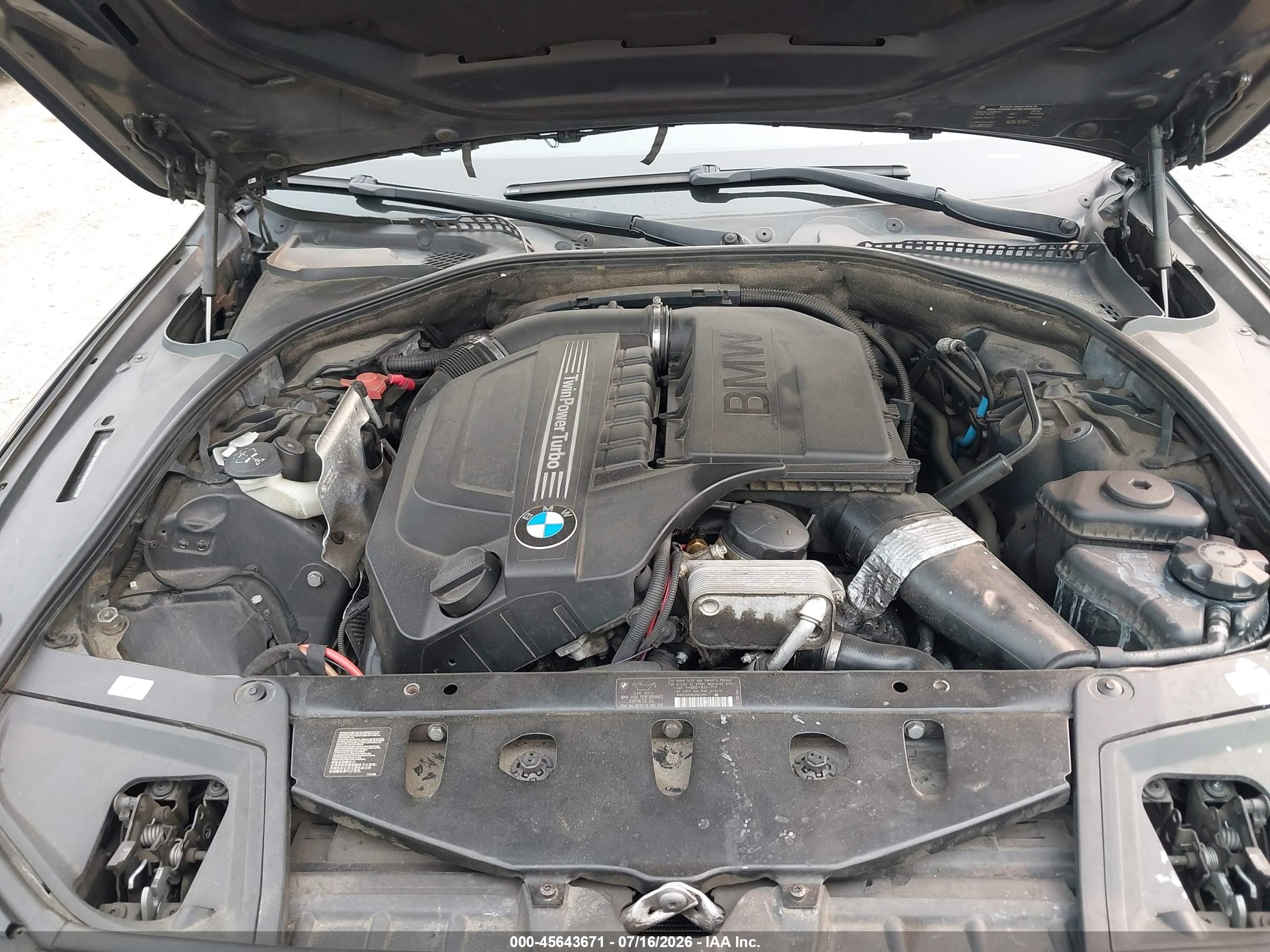 2012 Bmw 535i Xdrive Серый vin: WBAFU7C50CDU65287