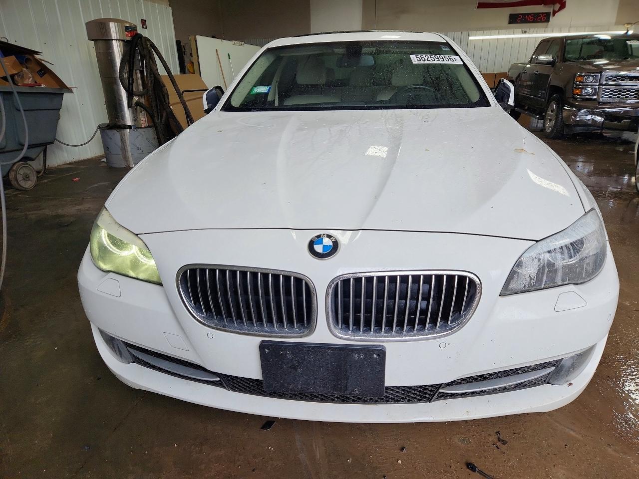 2013 Bmw 535 Xi White vin: WBAFU7C50DDU74234