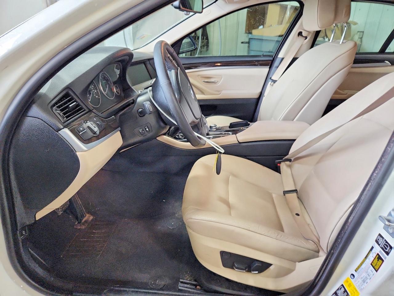 2013 Bmw 535 Xi White vin: WBAFU7C50DDU74234