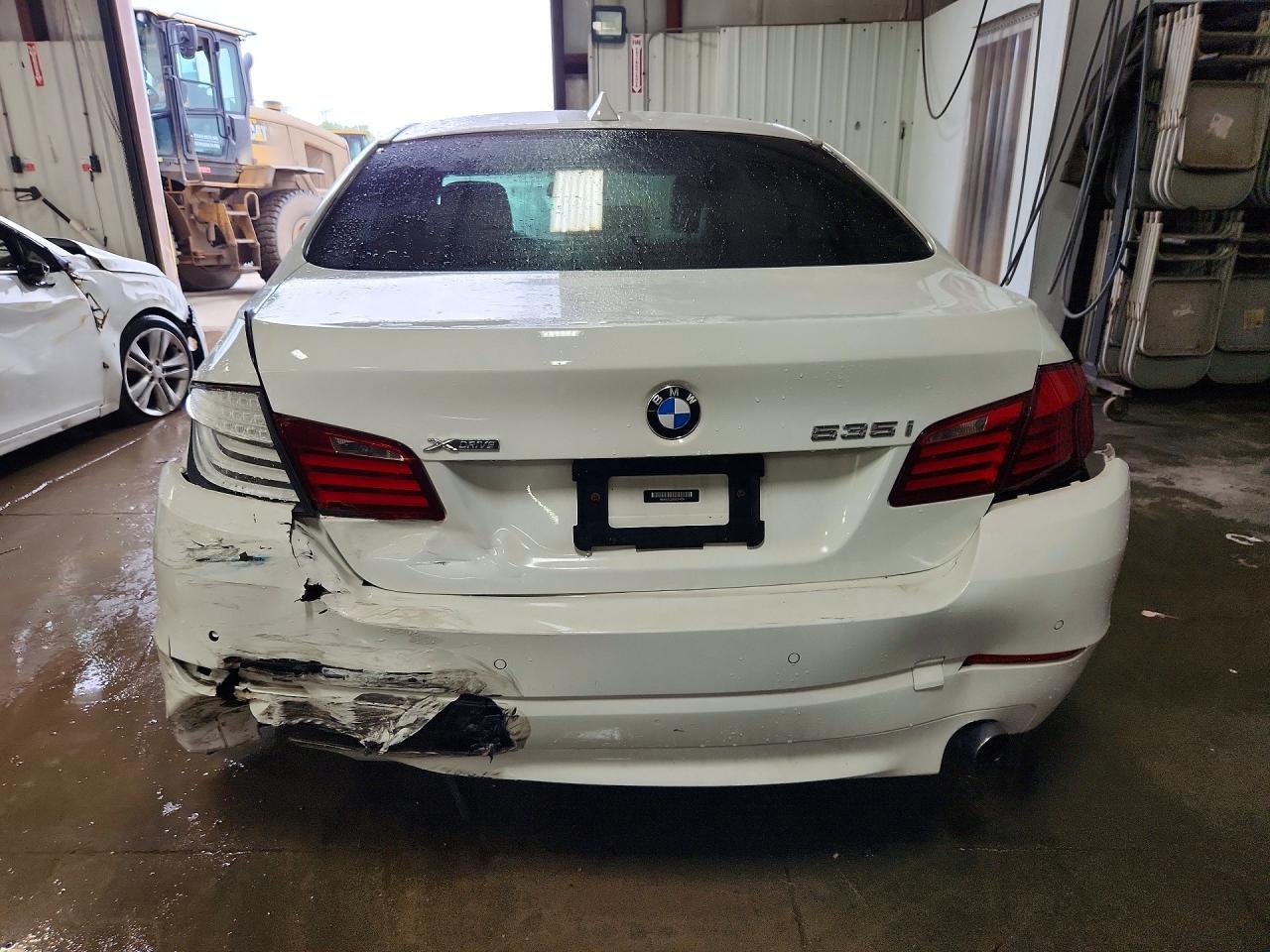 2013 Bmw 535 Xi White vin: WBAFU7C50DDU74234