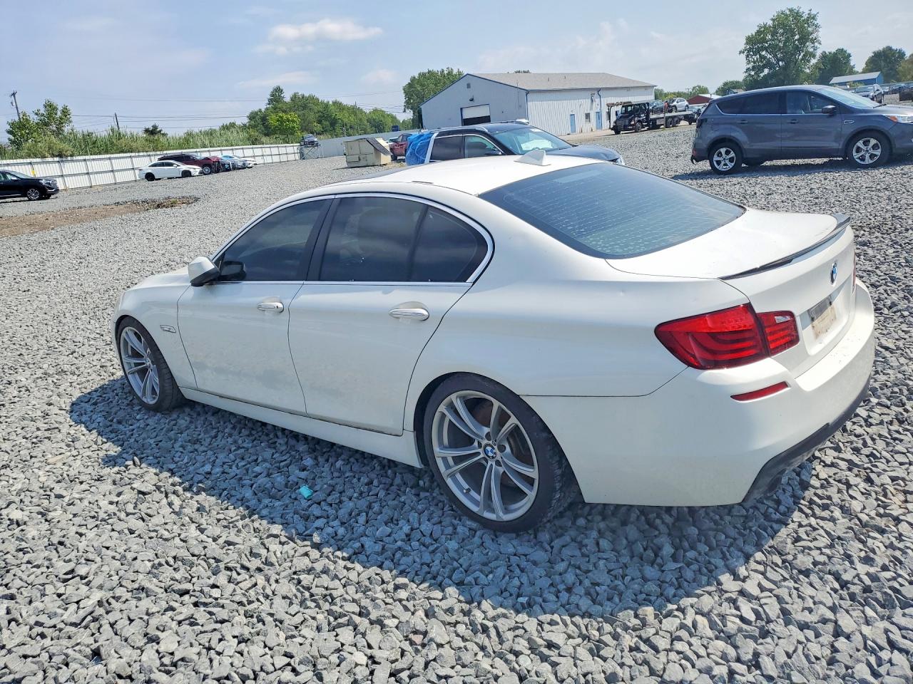 2011 Bmw 535 Xi White vin: WBAFU7C51BC778336