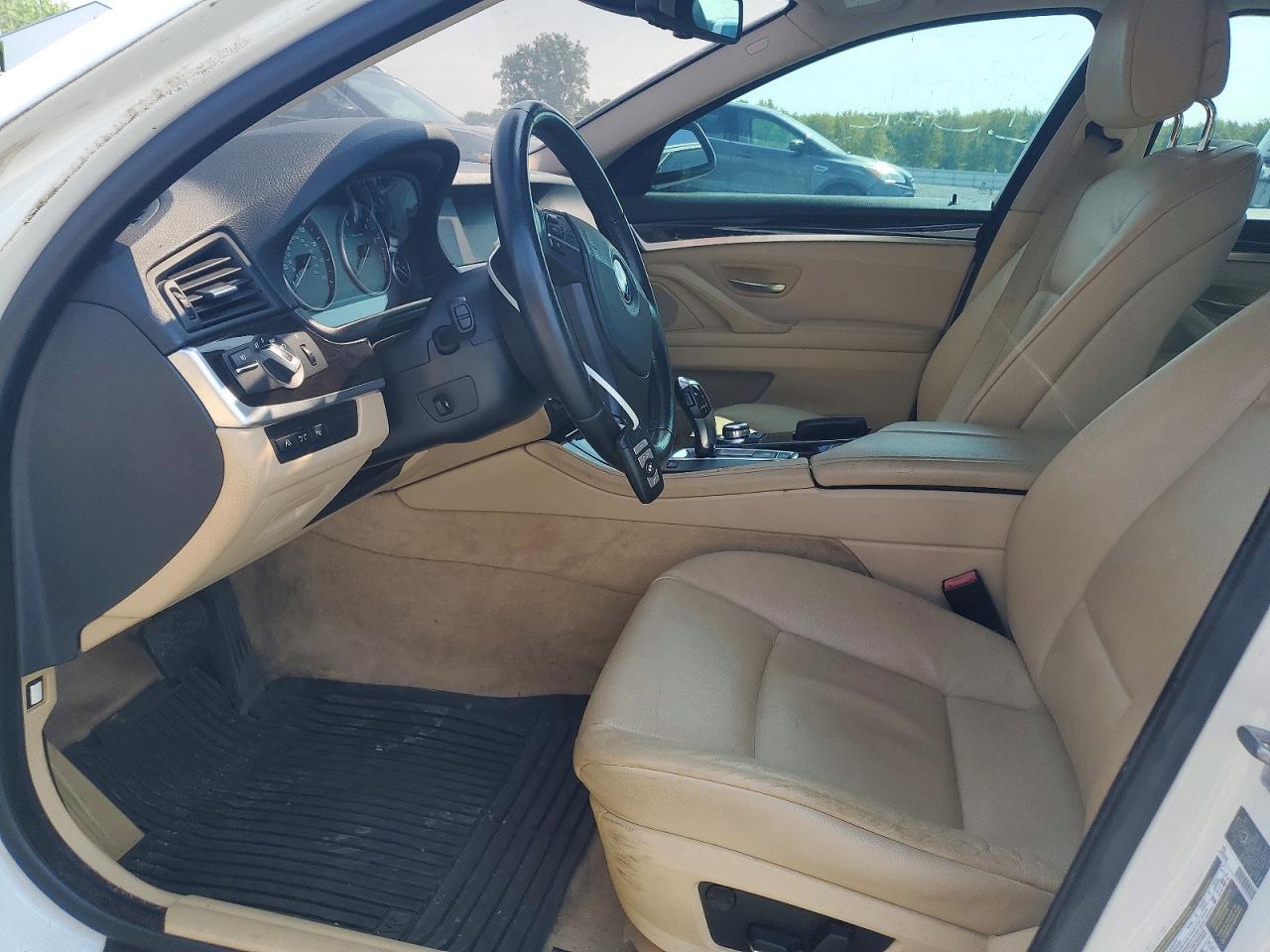 2011 Bmw 535 Xi White vin: WBAFU7C51BC778336