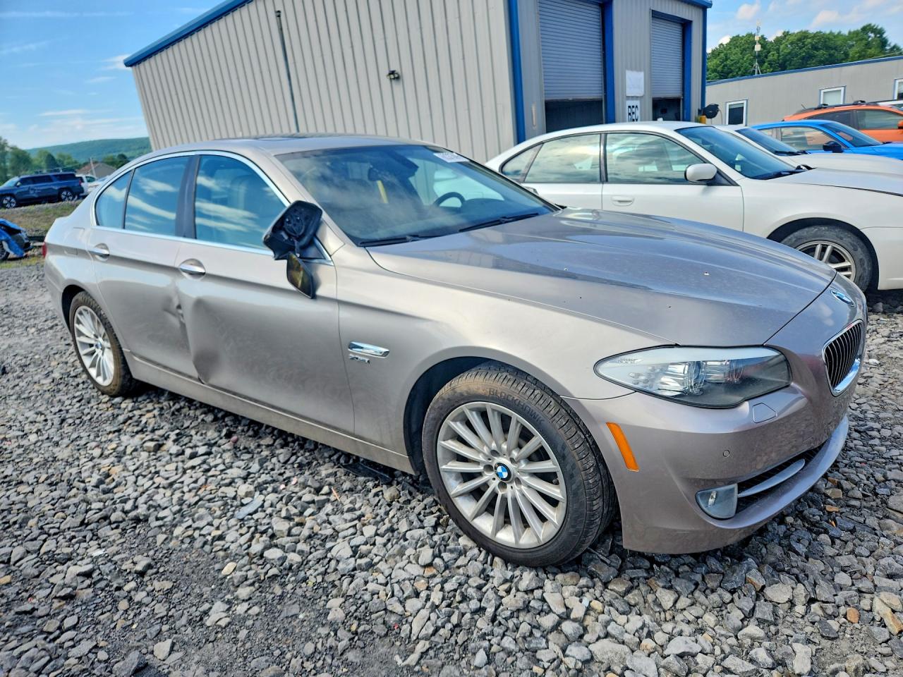 2011 Bmw 535 Xi Gold vin: WBAFU7C51BC778501