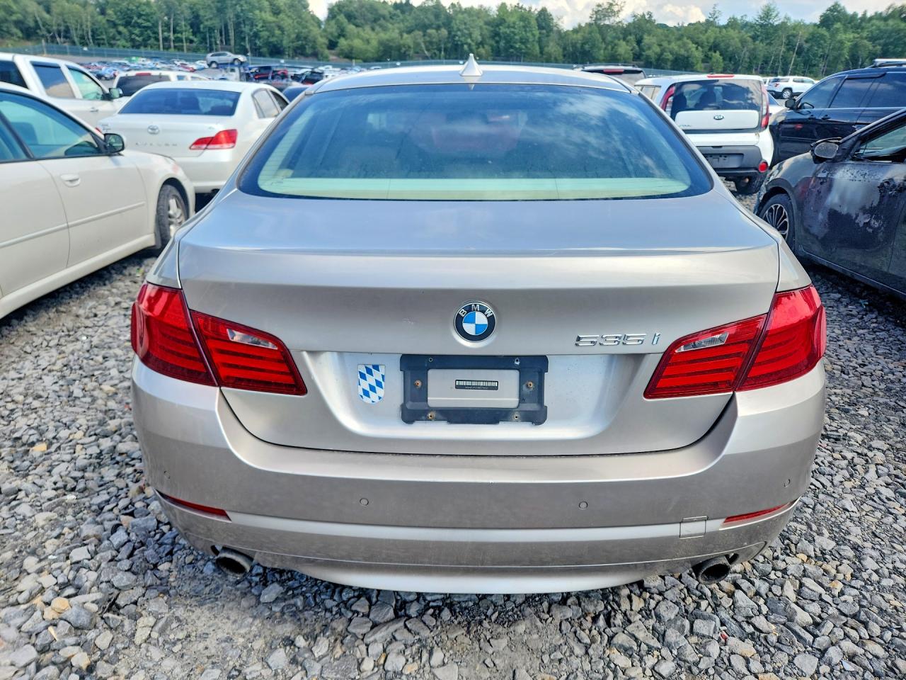 2011 Bmw 535 Xi Gold vin: WBAFU7C51BC778501