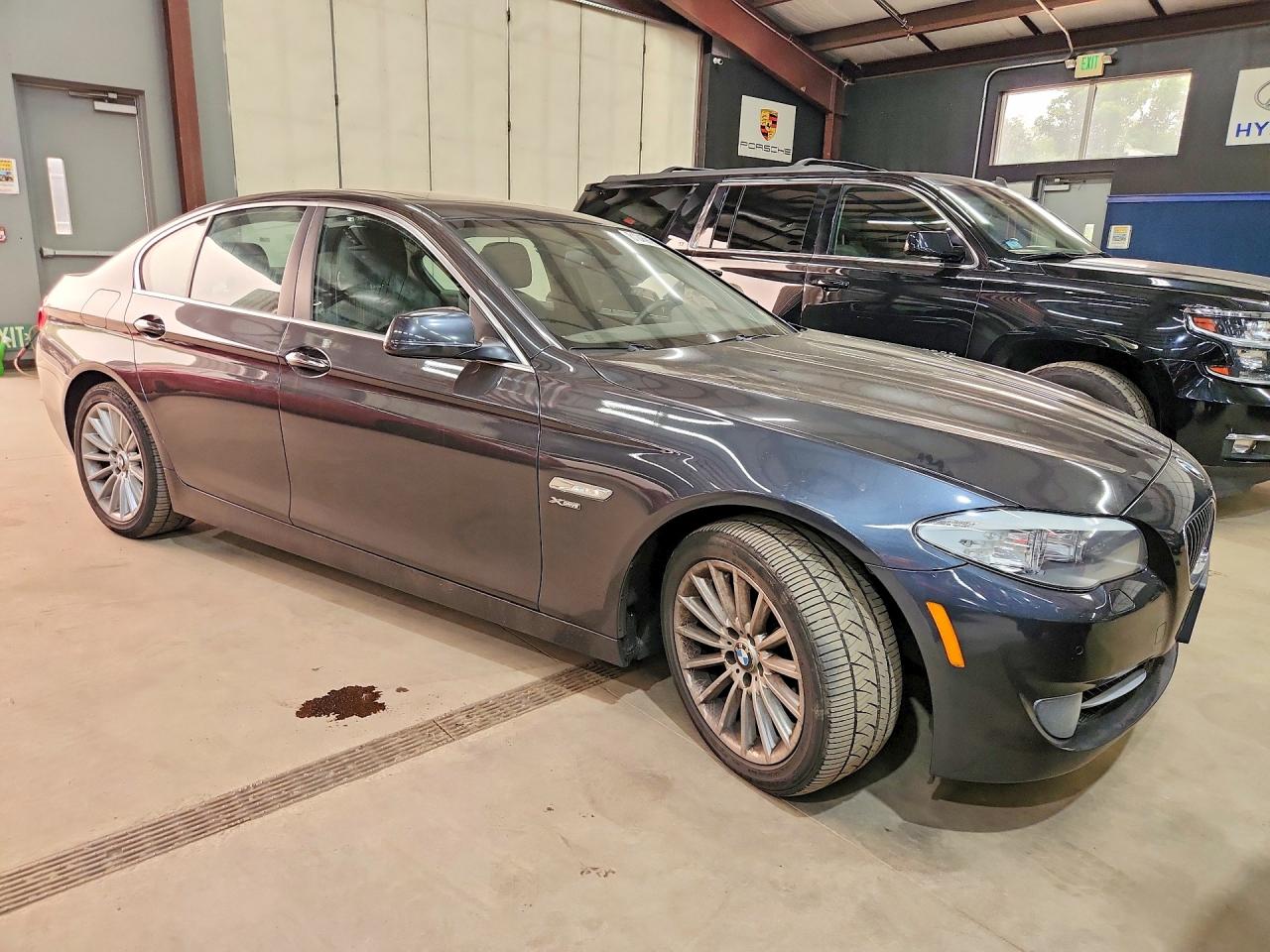 2013 Bmw 535 Xi Charcoal vin: WBAFU7C51DDU75294