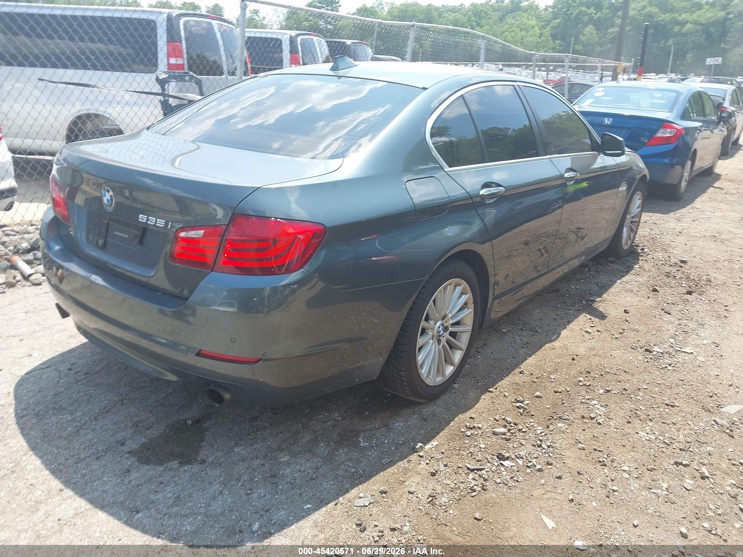 2011 Bmw 535i Xdrive Light Blue vin: WBAFU7C52BC874671