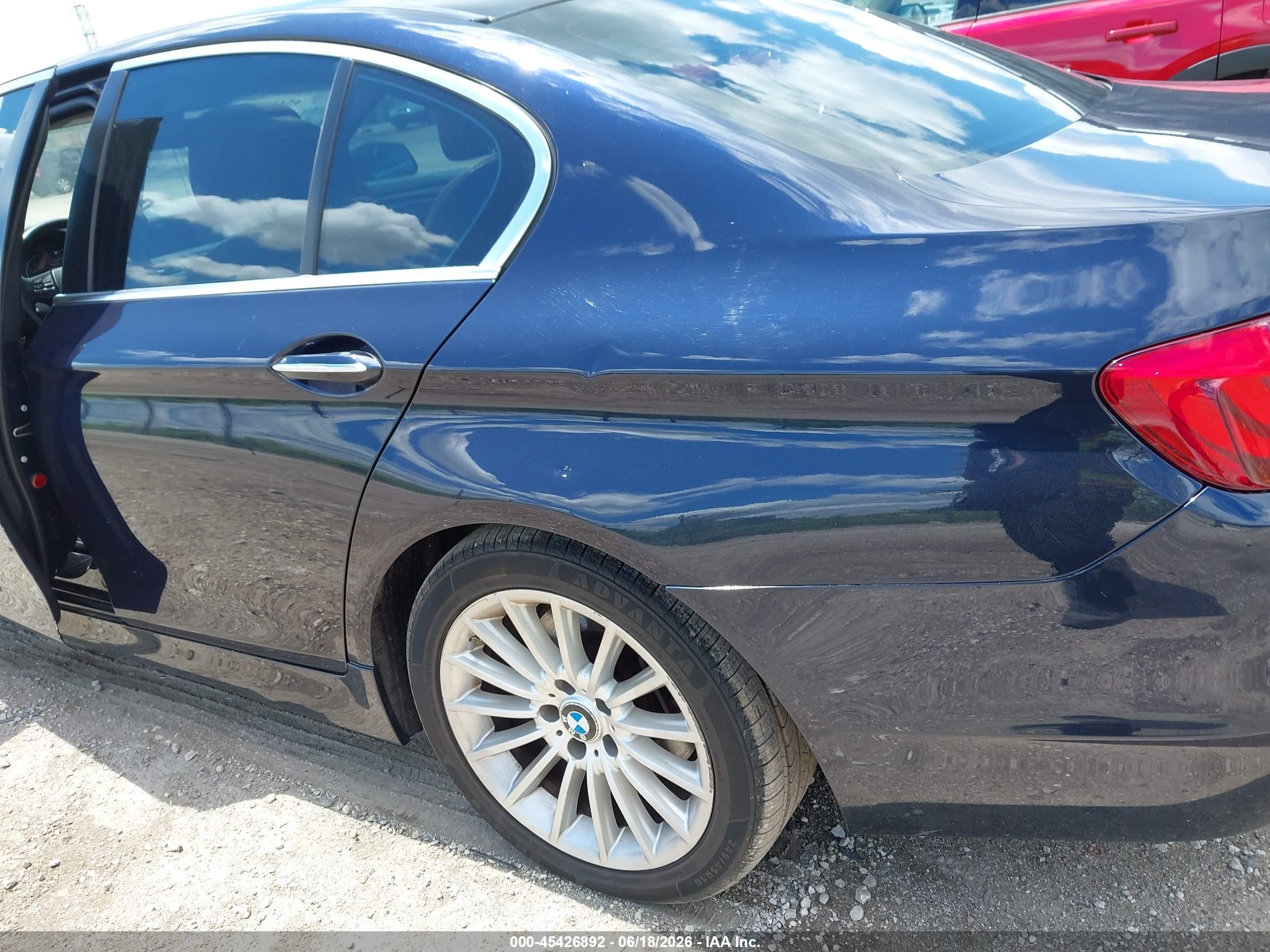 2012 Bmw 535i Xdrive Черный vin: WBAFU7C52CDU63671
