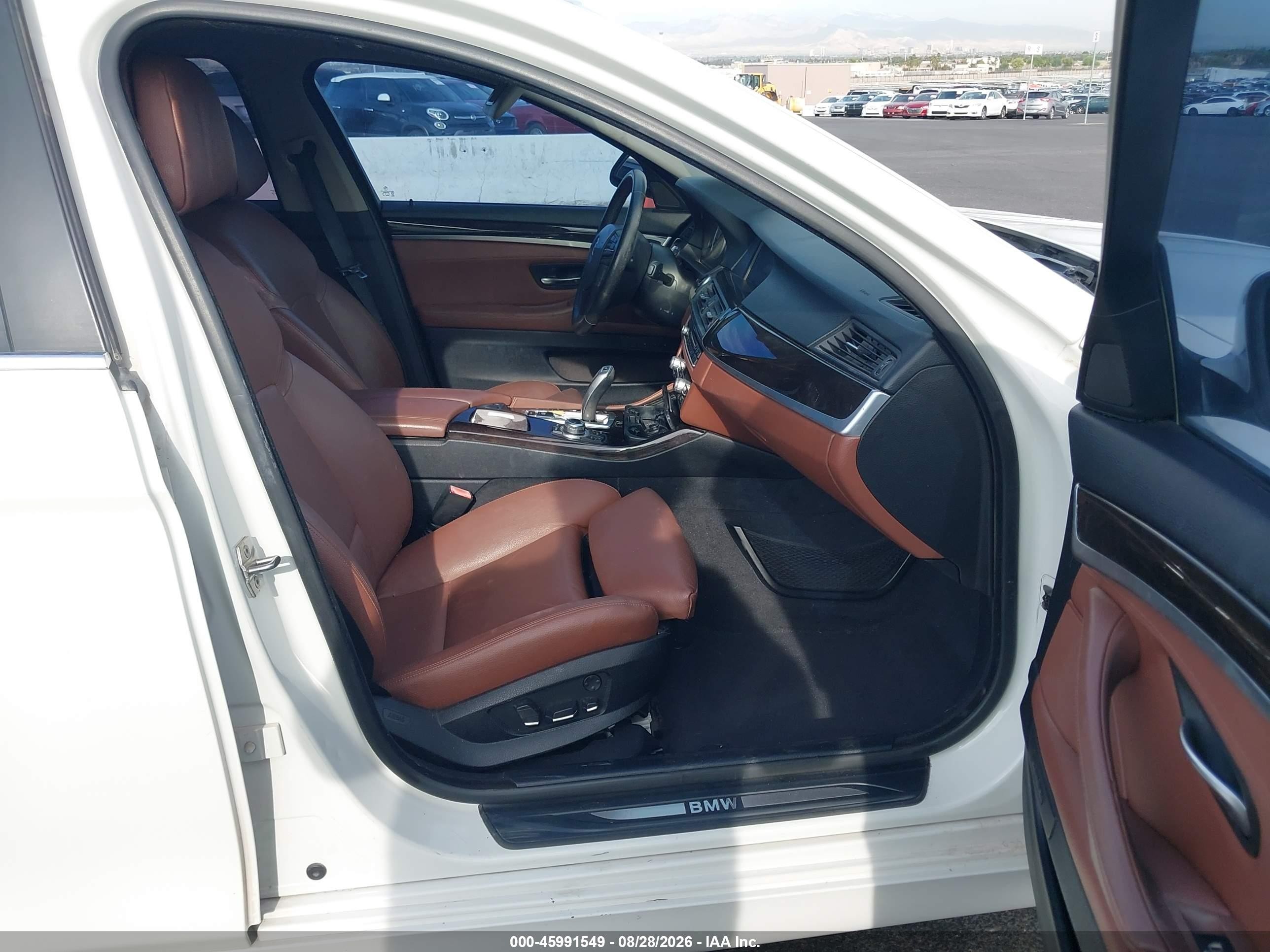 2013 Bmw 535i Xdrive White vin: WBAFU7C52DDU66958