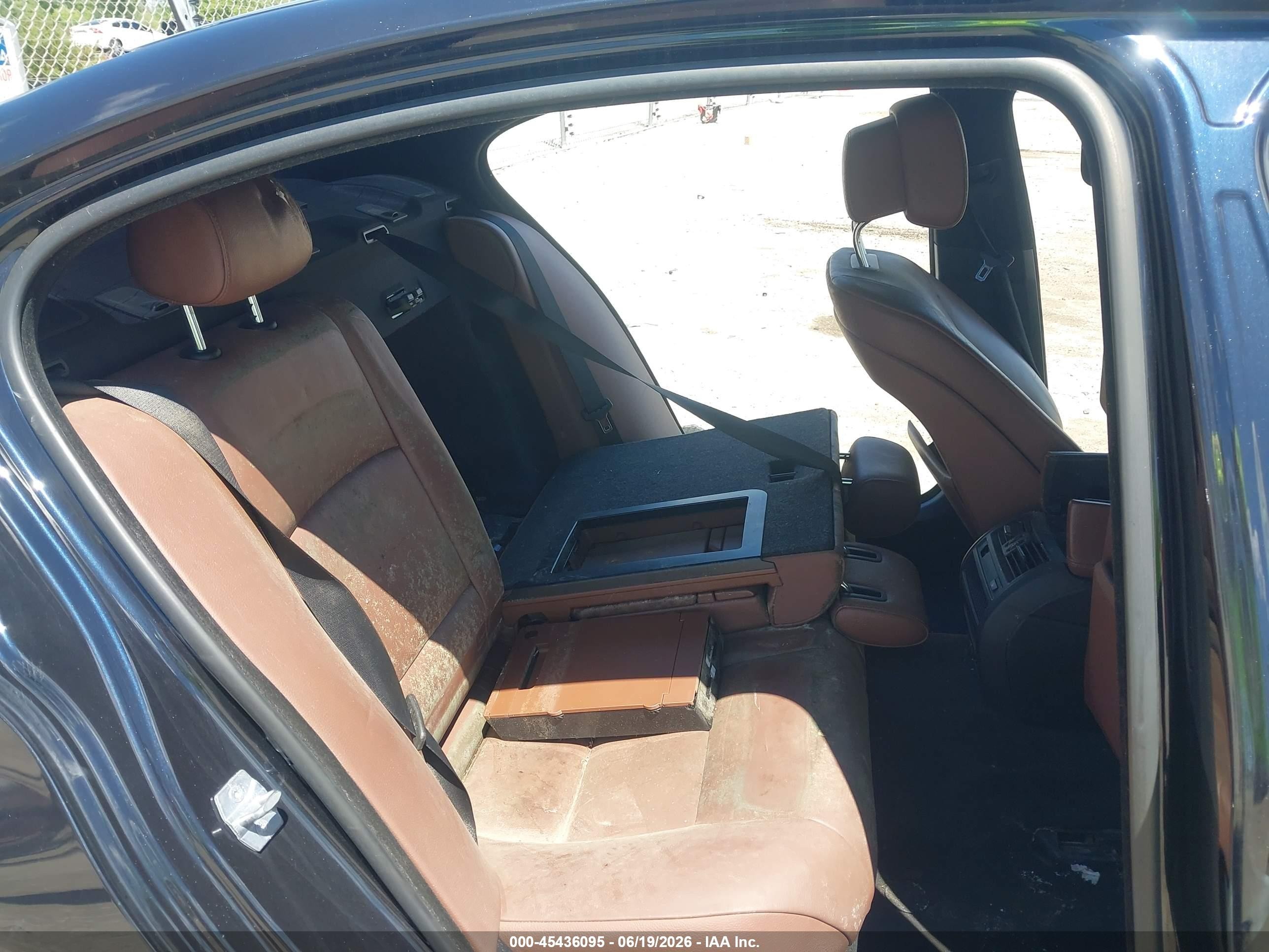 2013 Bmw 535i Xdrive Черный vin: WBAFU7C52DDU72999