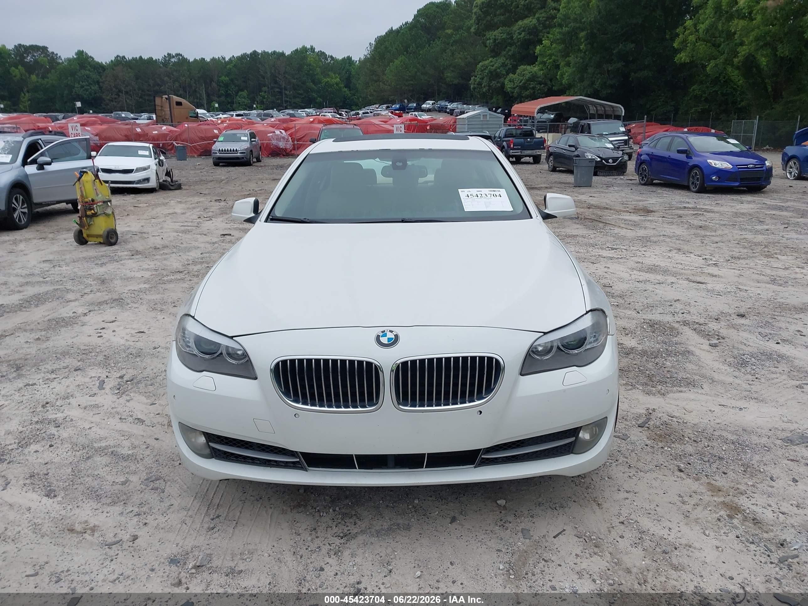 2011 Bmw 535i Xdrive White vin: WBAFU7C53BC869592