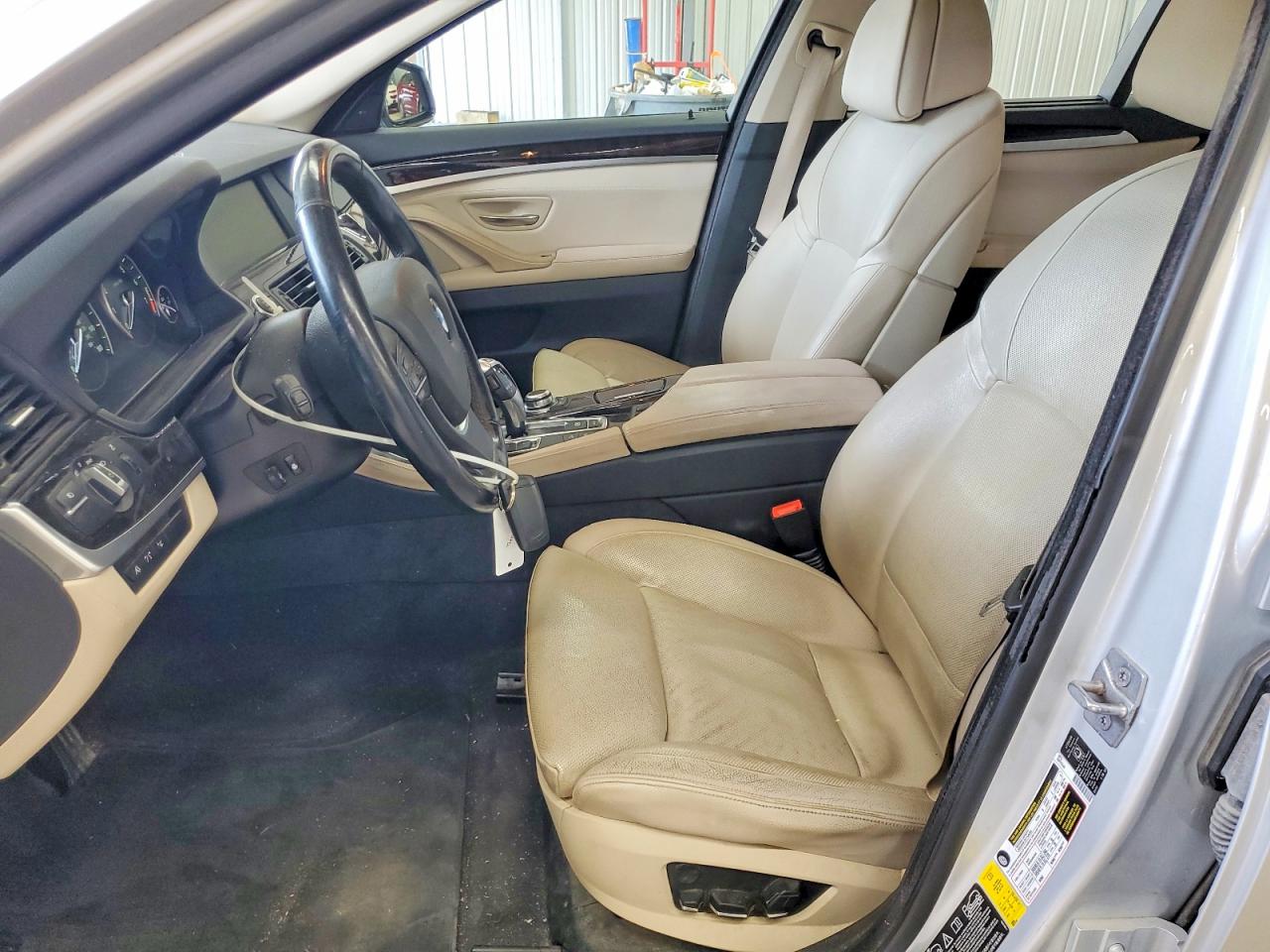 2011 Bmw 535 Xi Серебряный vin: WBAFU7C53BC877904