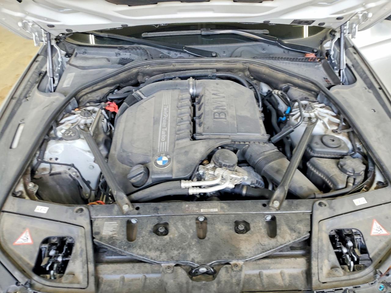2011 Bmw 535 Xi Серебряный vin: WBAFU7C53BC877904