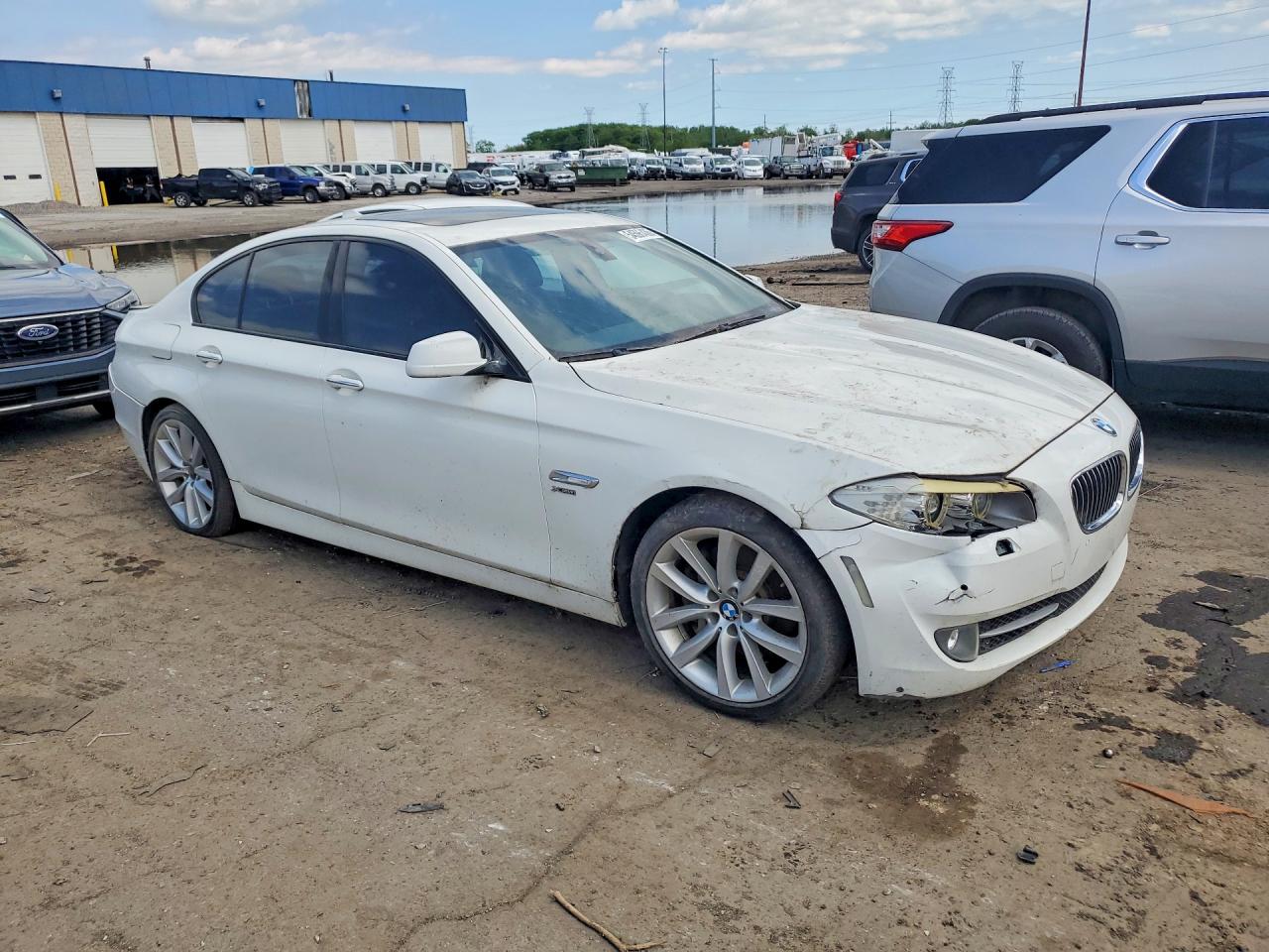 2012 Bmw 535 Xi White vin: WBAFU7C53CDU62545