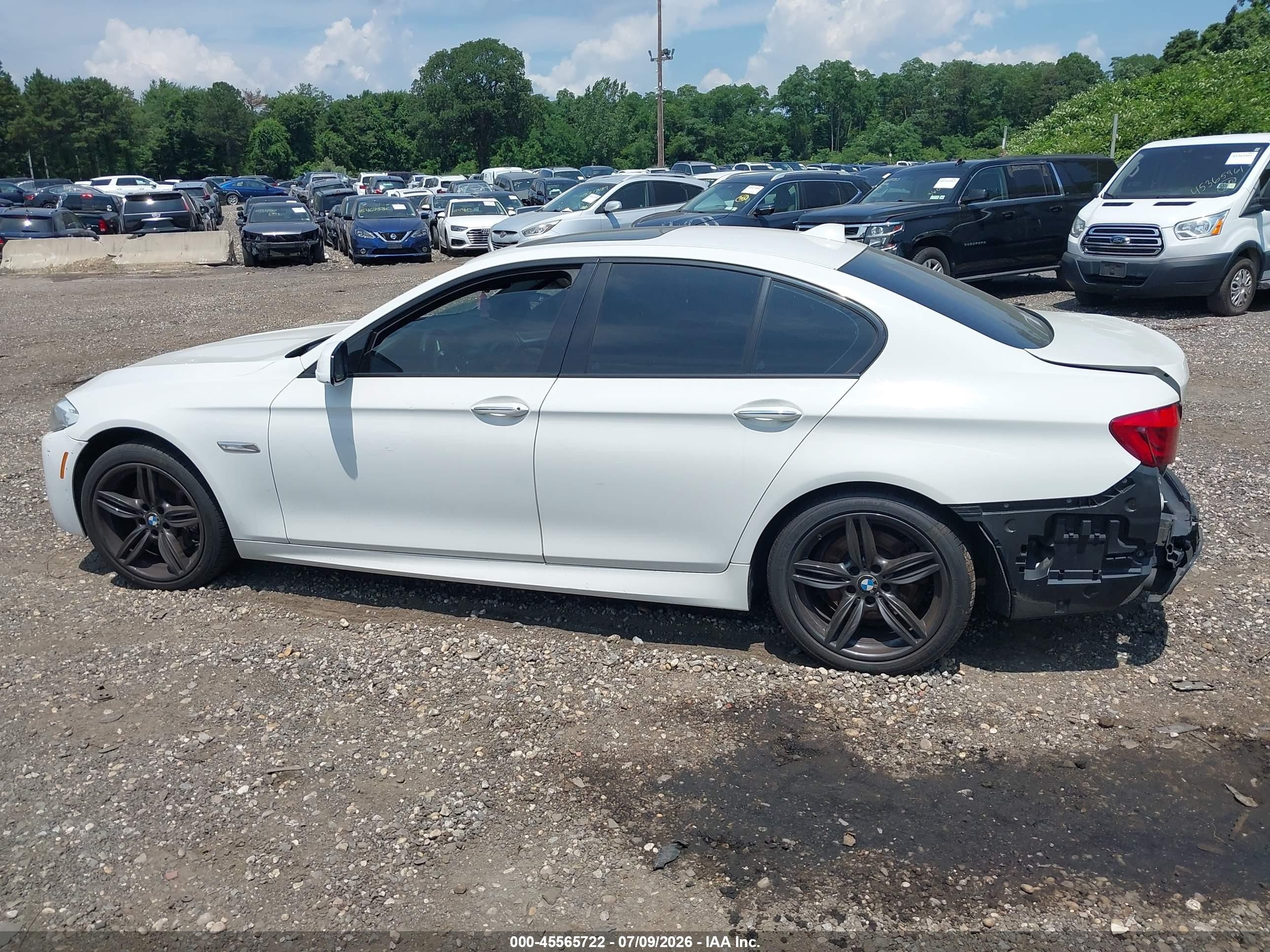 2013 Bmw 535i Xdrive White vin: WBAFU7C53DDU69836