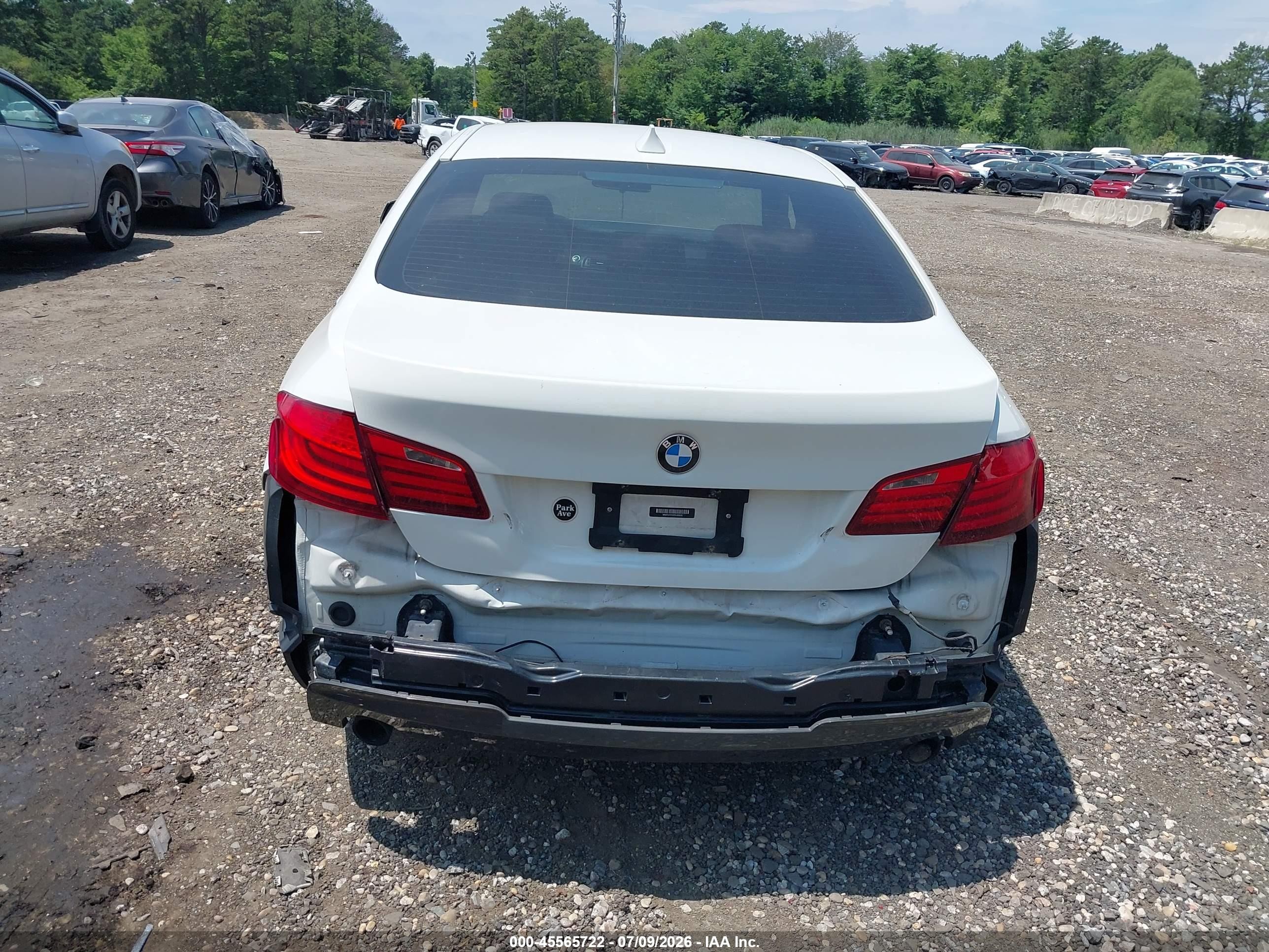 2013 Bmw 535i Xdrive White vin: WBAFU7C53DDU69836