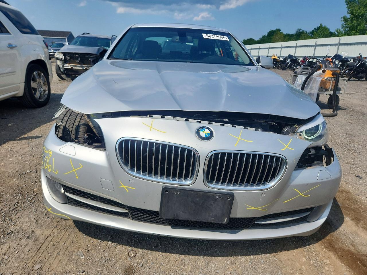 2013 Bmw 535 Xi Silver vin: WBAFU7C53DDU71733