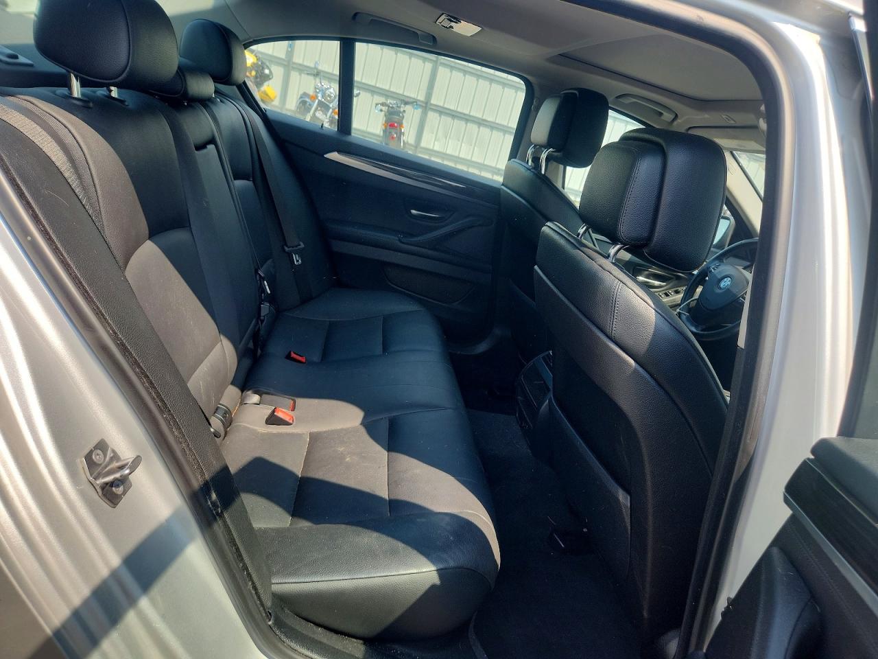 2013 Bmw 535 Xi Silver vin: WBAFU7C53DDU71733